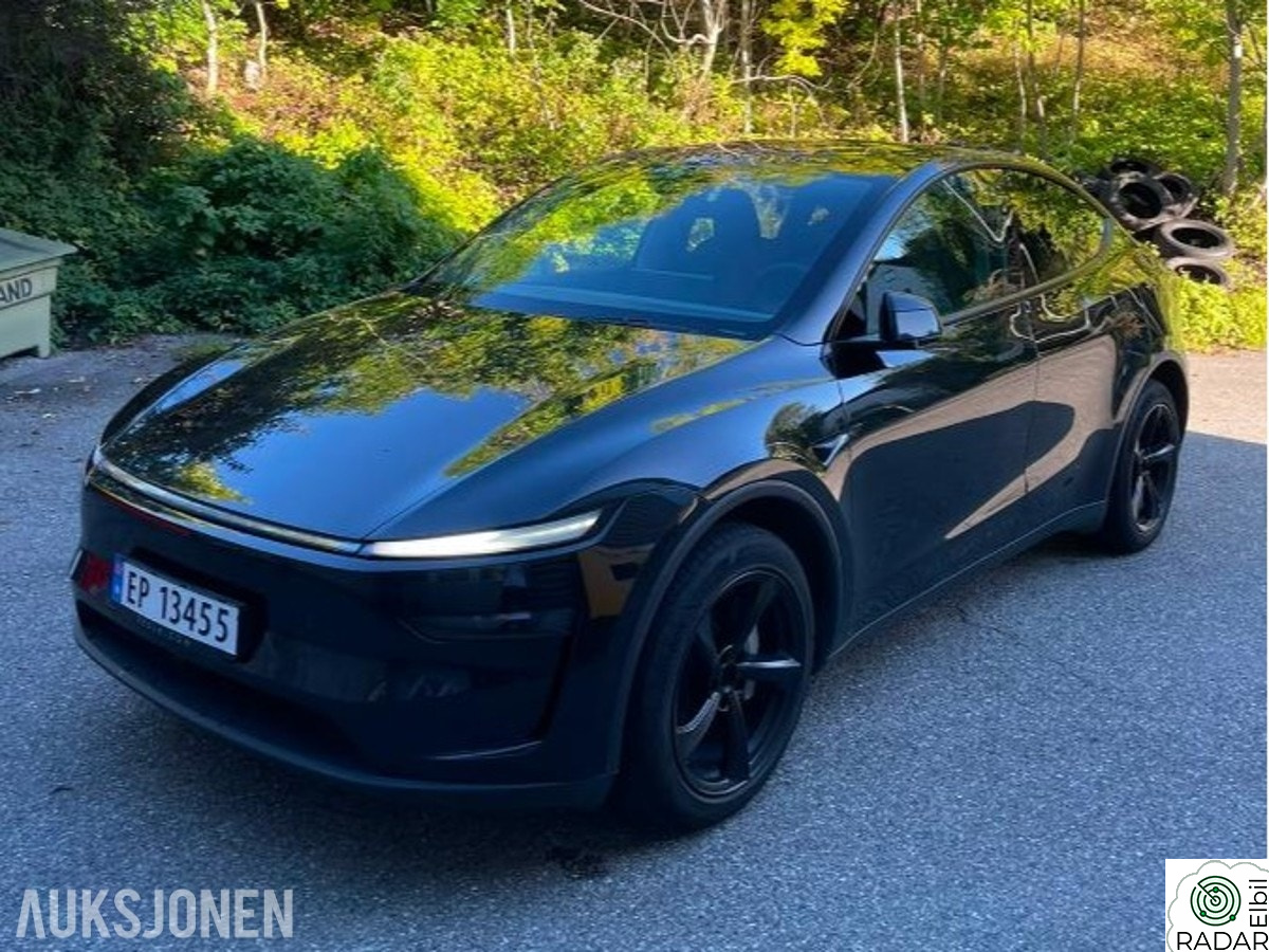 TESLA Model Y Long Range AWD Autopilot, Premium interiør, Varmepakke