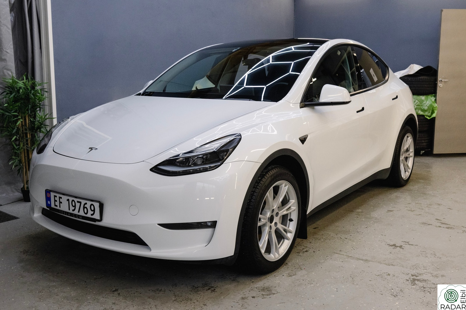 TESLA Model Y Long Range AWD