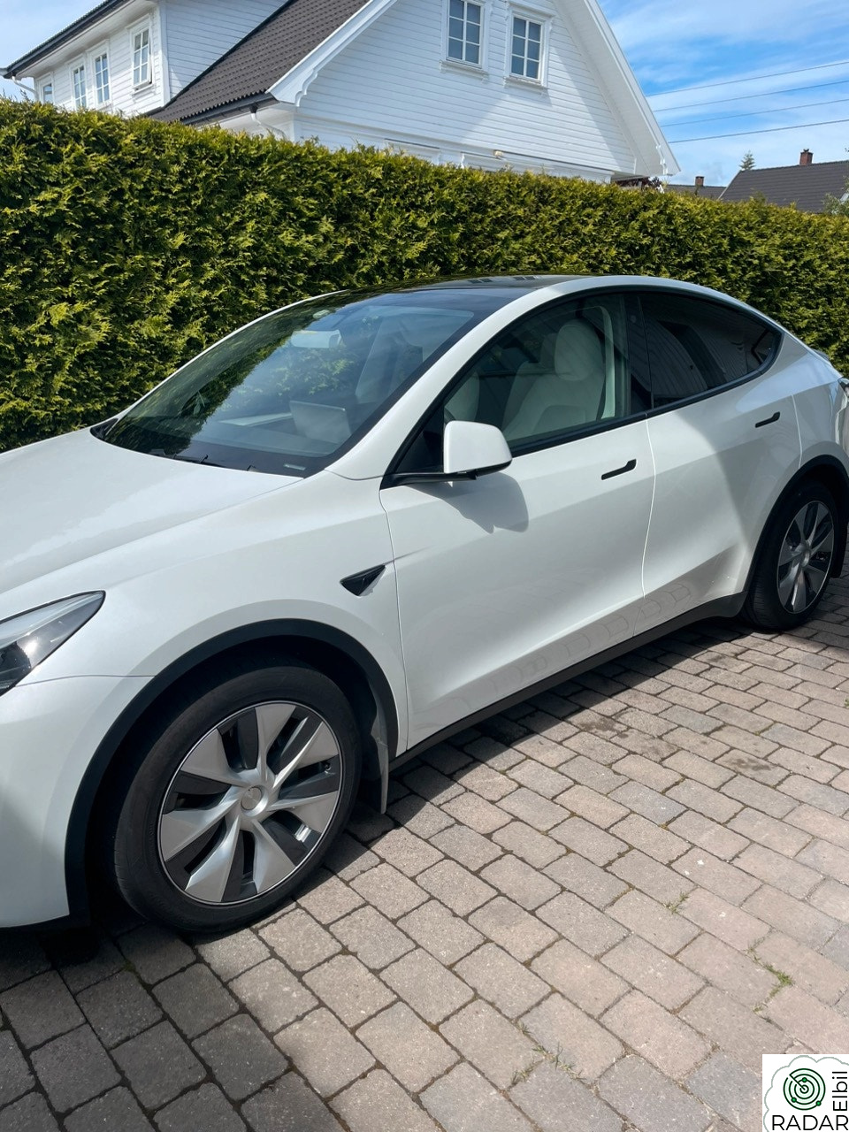 TESLA Model Y Long Range AWD