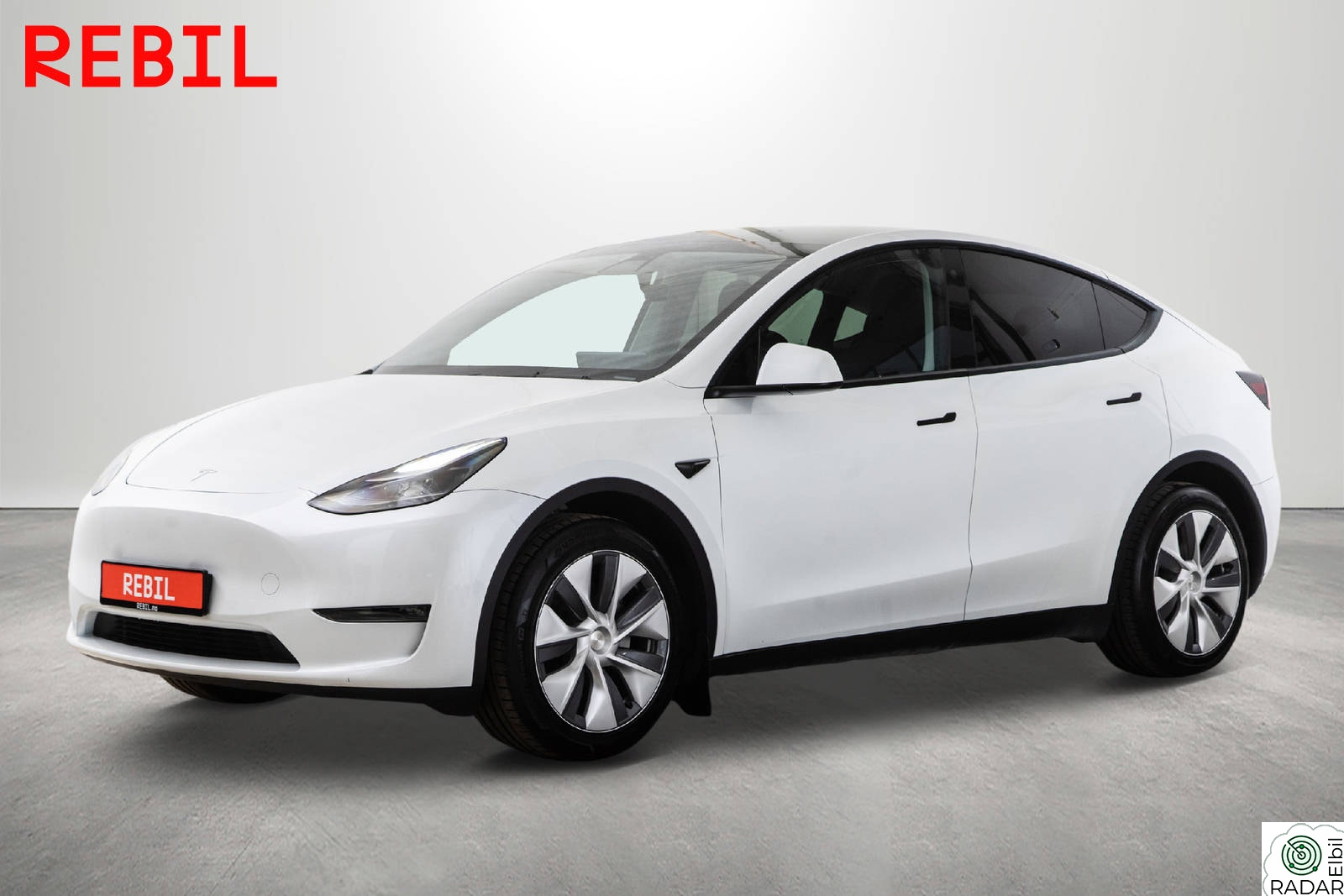 TESLA Model Y 533km(WLTP)/LR/AWD/KrokRyzen/Navi/R.kam/Pano/AP/V.pumpe
