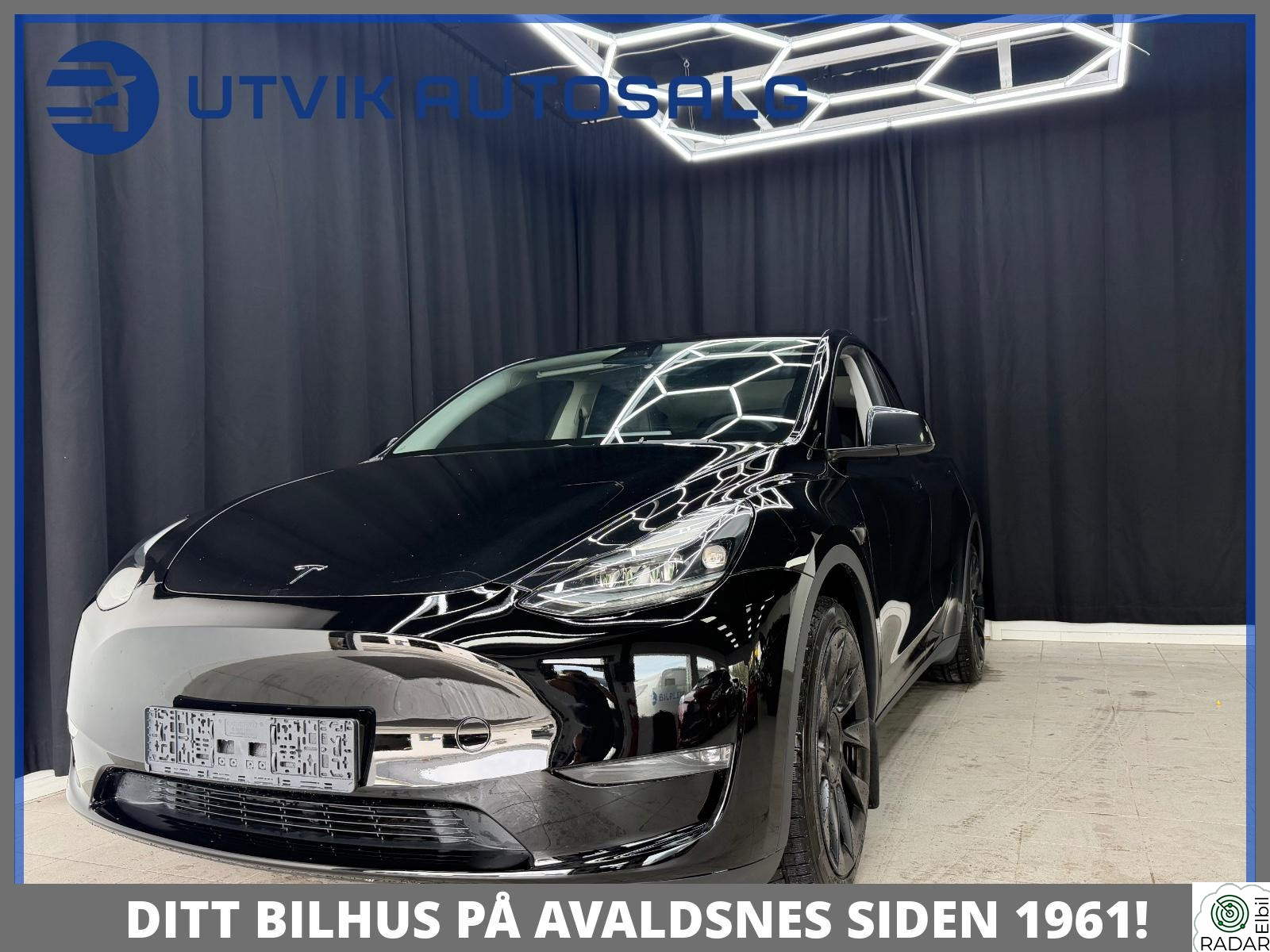 TESLA Model Y LONG RANGE AP 4X4 PREMIUM/SKINN/PANORAMA/360KAMERA++