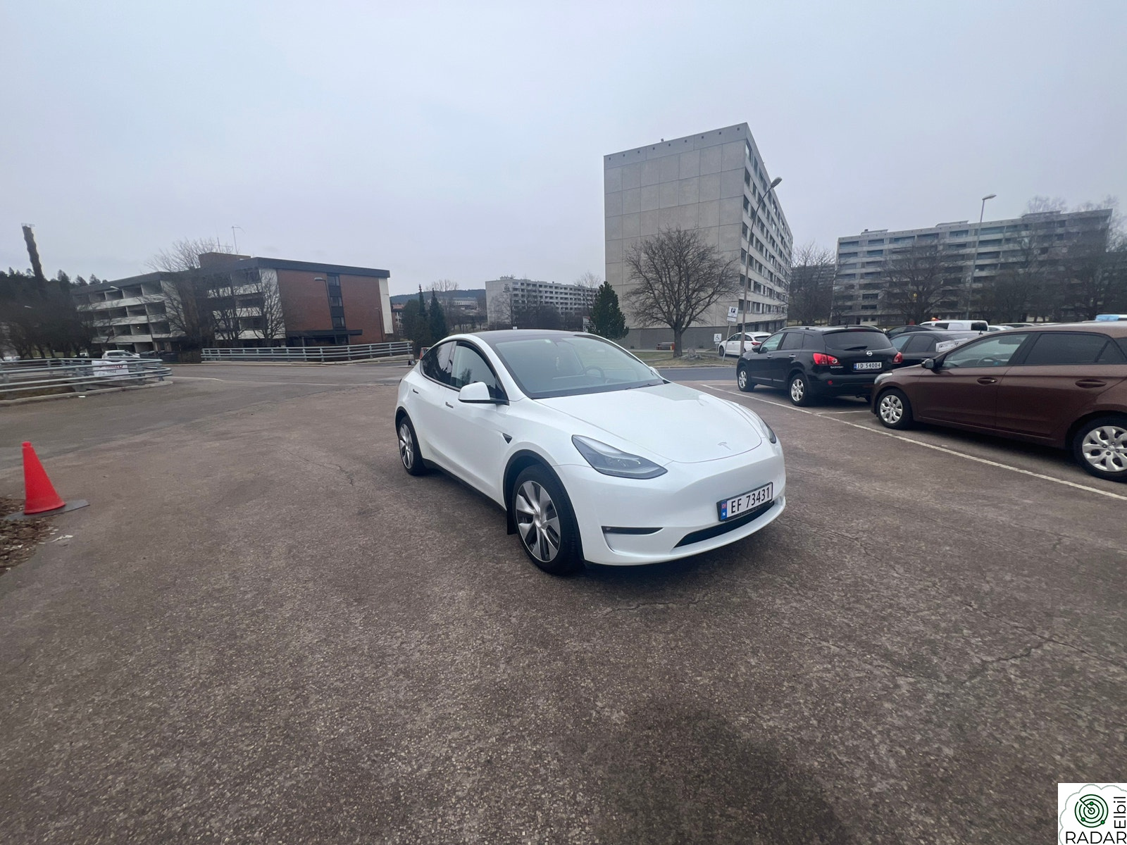 TESLA Model Y Long Range AWD