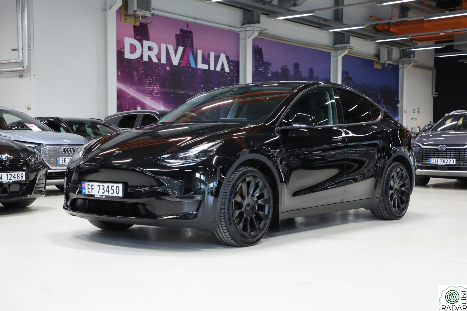TESLA Model Y Long Range AWD. Skinn/LED/ACC