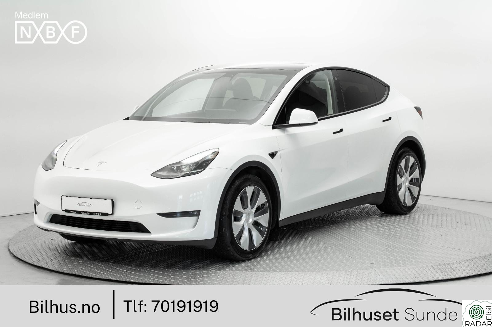 TESLA Model Y Long Range AWD Premium,Krok,Pano,ACC,Navi,R.Kam+++