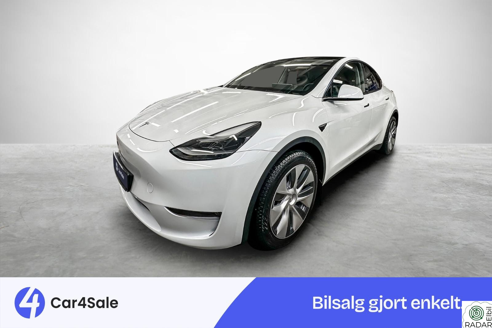 TESLA Model Y LR AWD 533km / AP / Premium / V.Pumpe / Krok / 1-Eier++