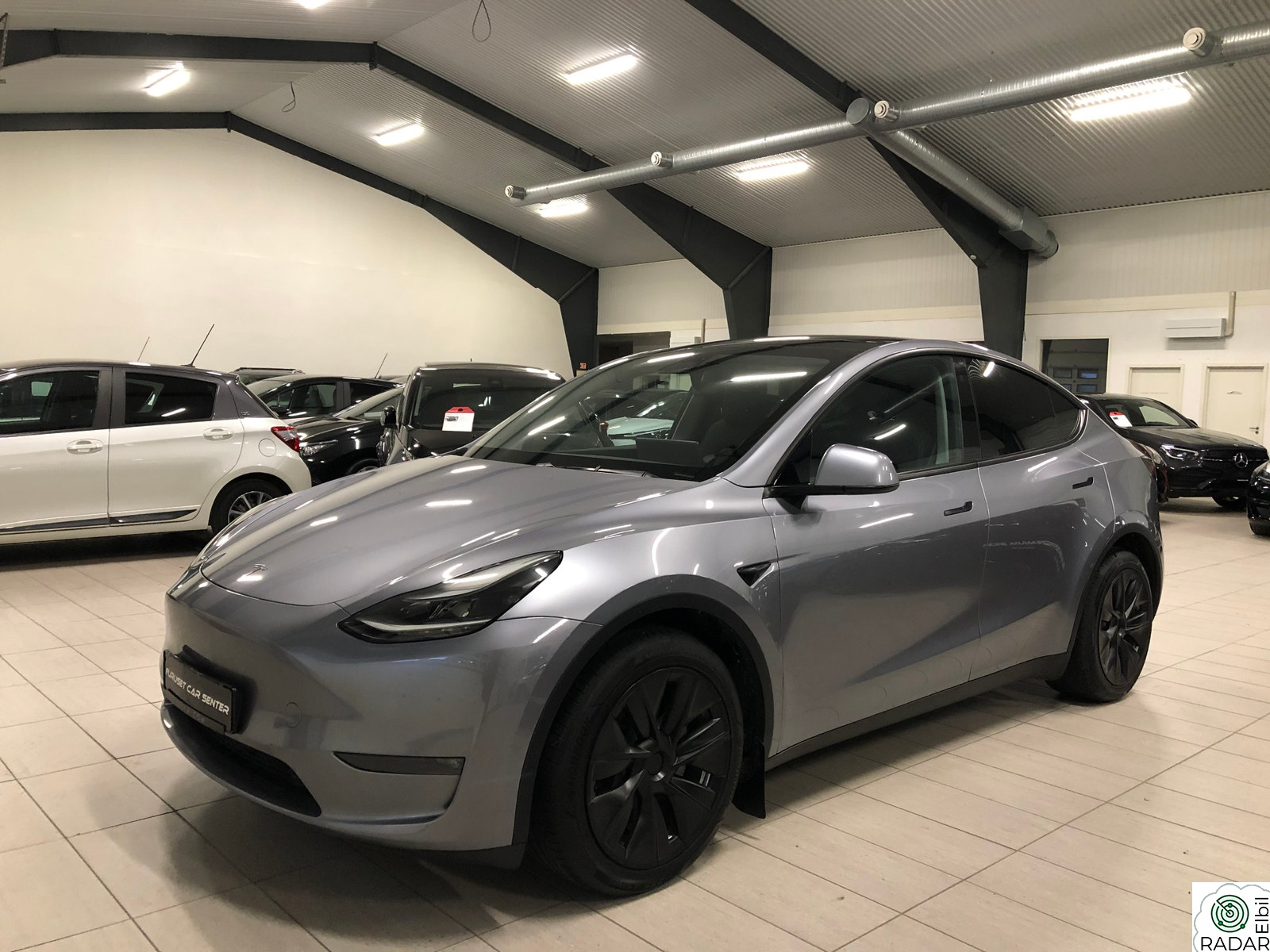 TESLA Model Y LONG RANGE, AWD, KROK,PANO, AP,PREMIUM,NORSK 19"+19"