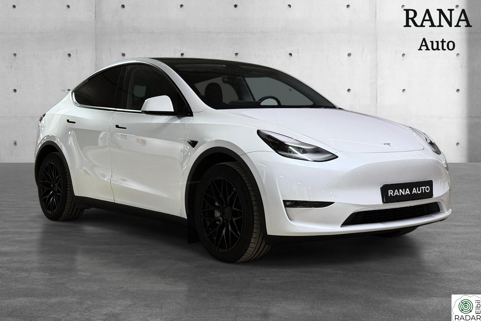 TESLA Model Y Long Range, H.Feste, AWD, Skinn, AP, Lav KM