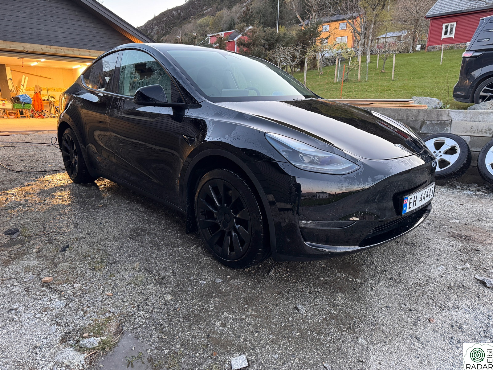 TESLA Model Y Long Range AWD