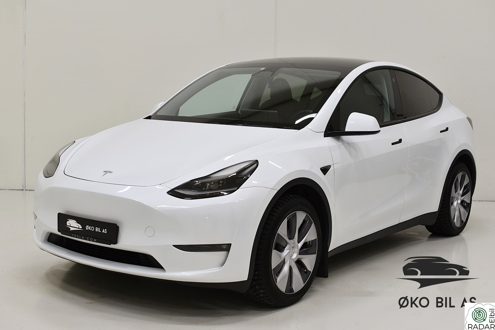 TESLA Model Y Long Range AWD - Hengerfeste/Autopilot/Premium lyd