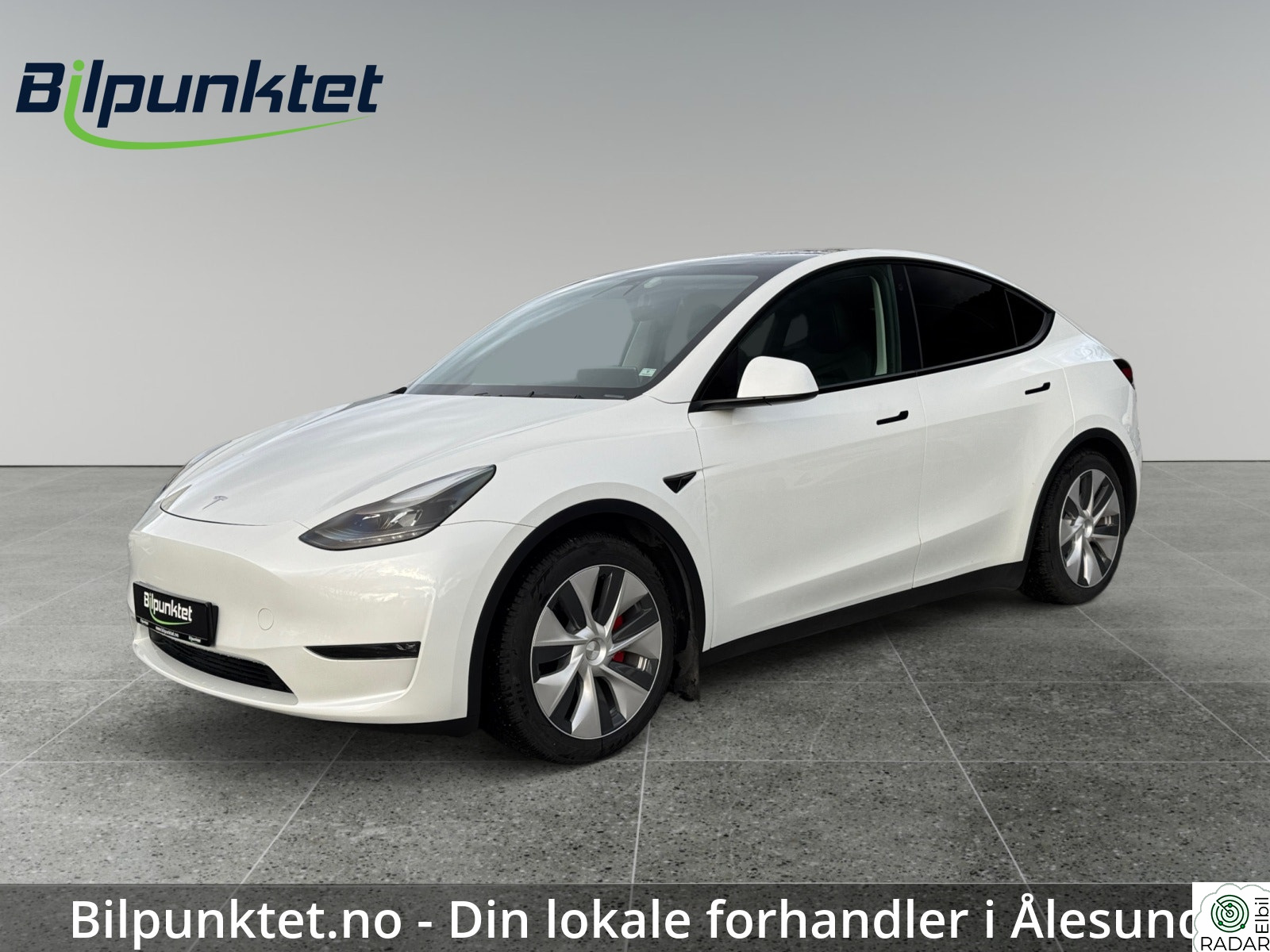 TESLA Model Y Long Range 533km WLTP Premium-Hfi Krok Autopilot Skinn