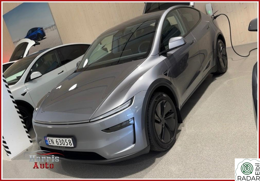 TESLA Model Y LR/AWD/Quicksilver/586 KM/Krok/S&Vhjul/Coating++