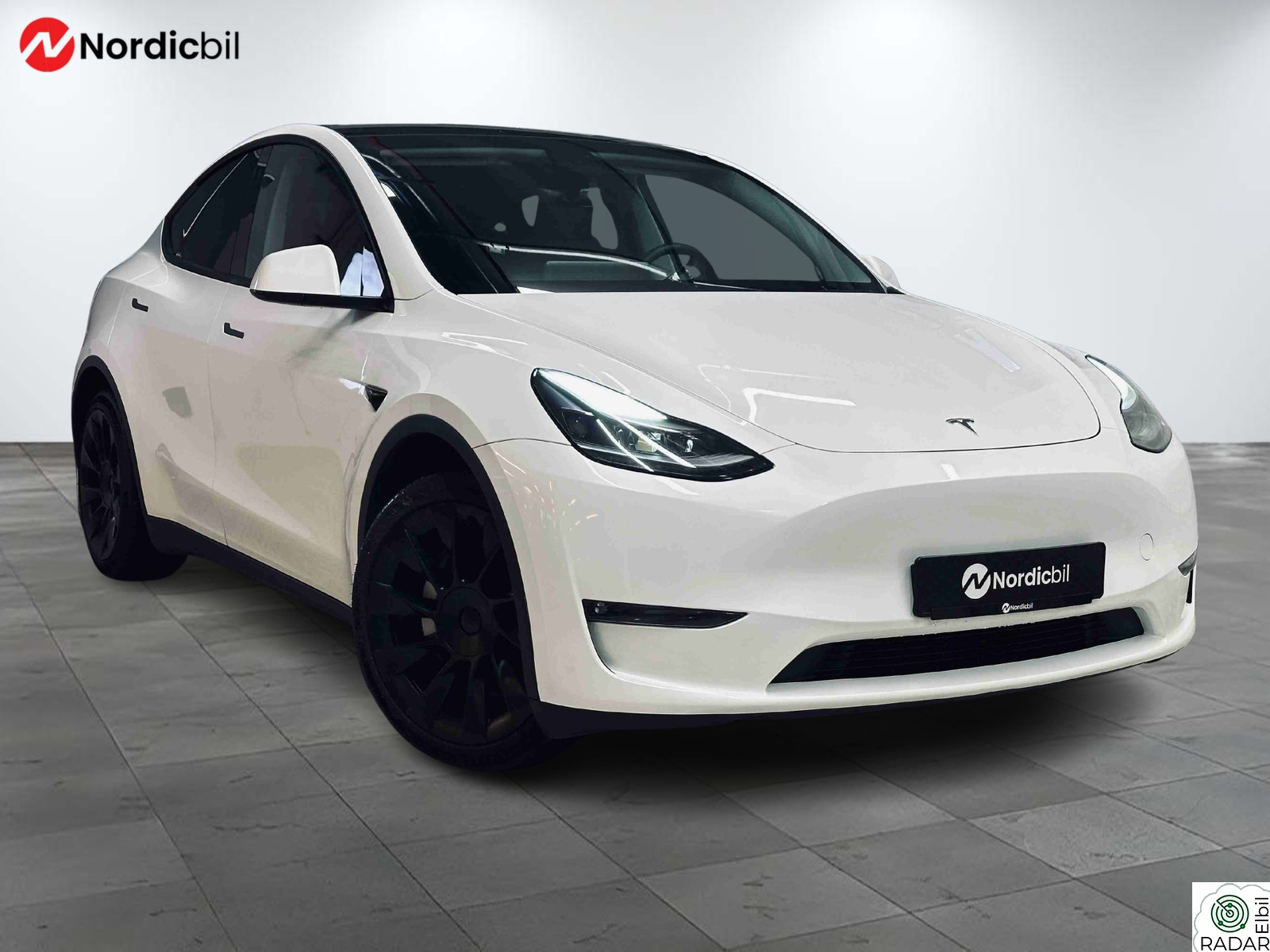 TESLA Model Y Long Range, AWD, Berlin Produsert, Premium, Hengerfeste
