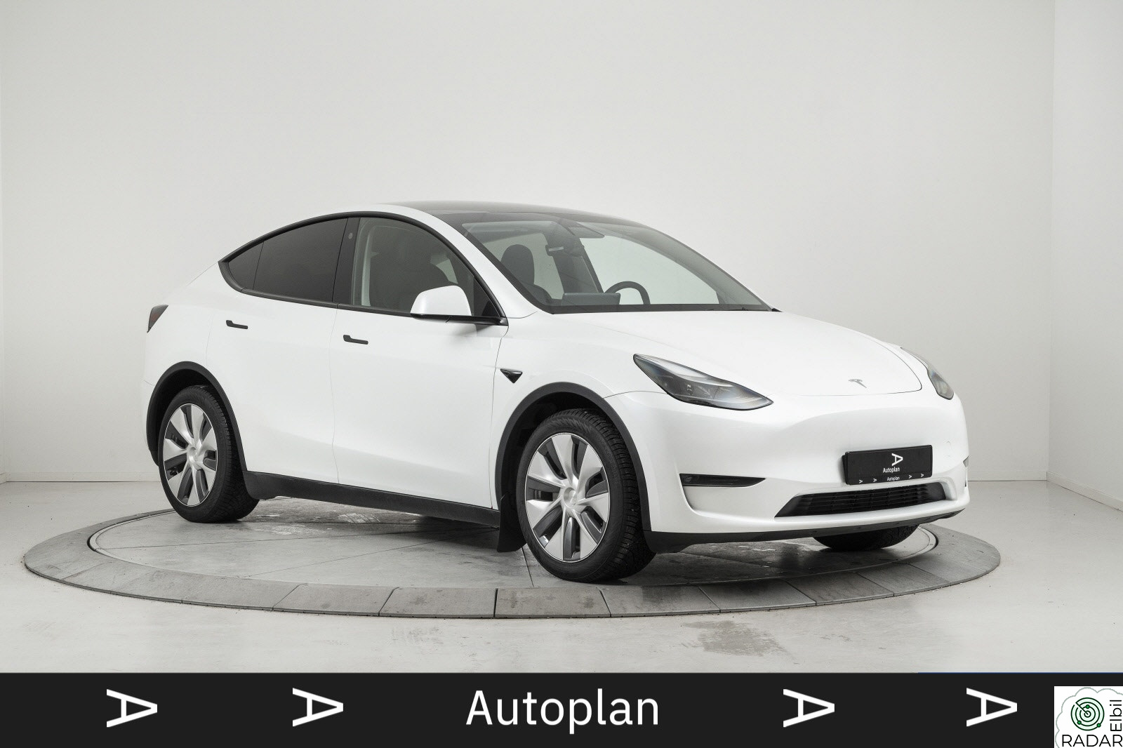 TESLA Model Y Long Range AWD Autopilot/Krok/Varmepumpe/Panorama