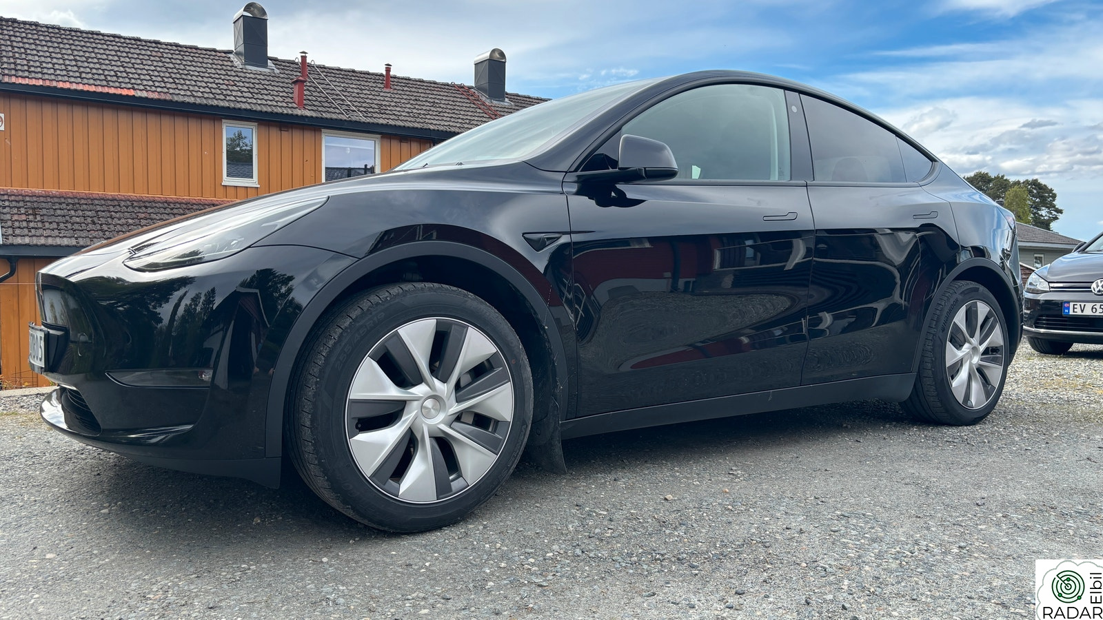 TESLA Model Y Long Range AWD