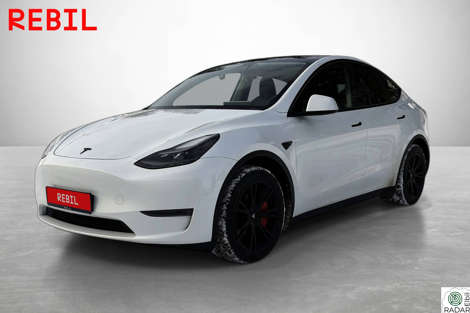 TESLA Model Y Long Range, AWD, Hengerfeste, Panorama, Navi, AP, Ryzen