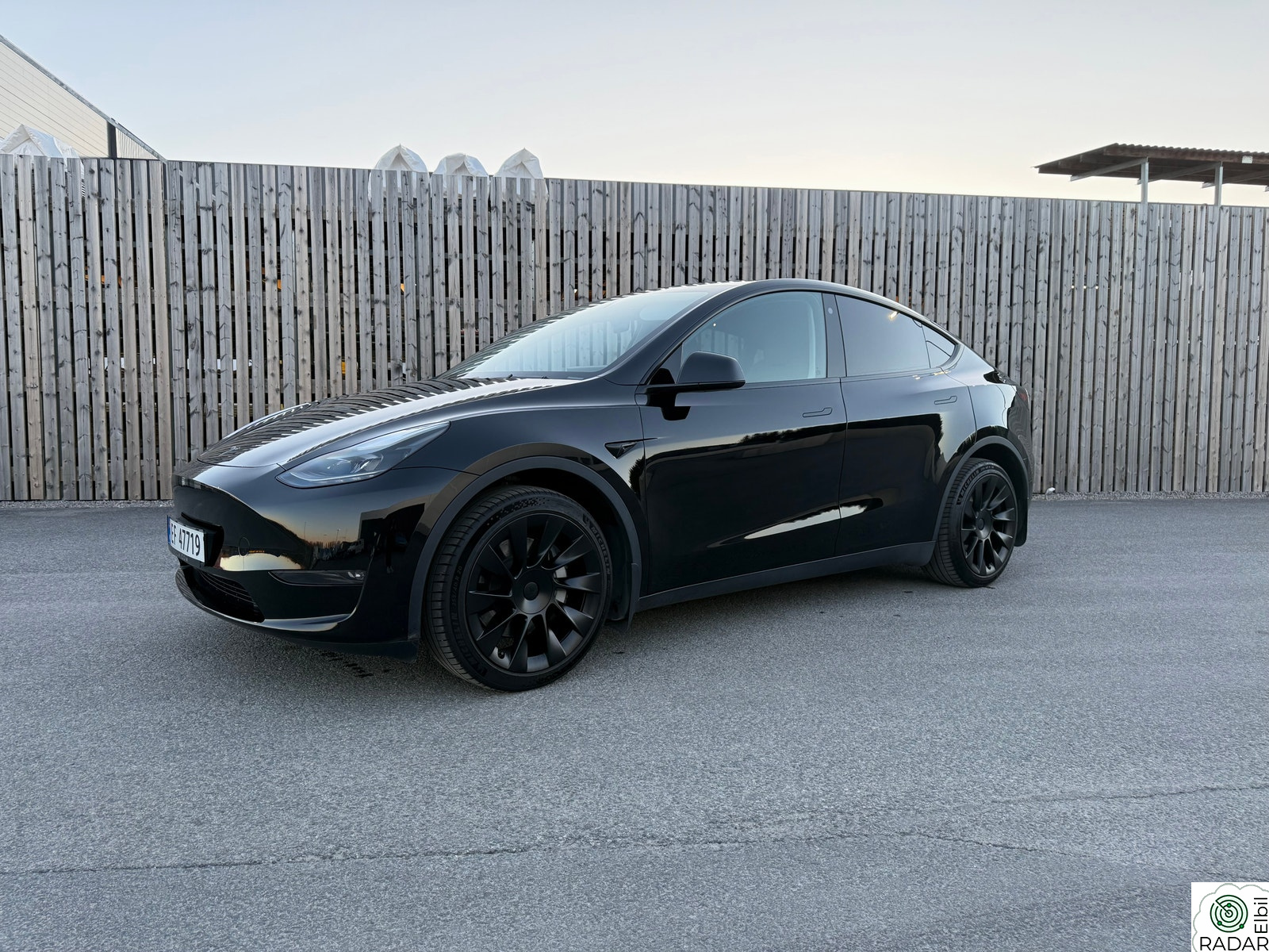 TESLA Model Y Long Range AWD