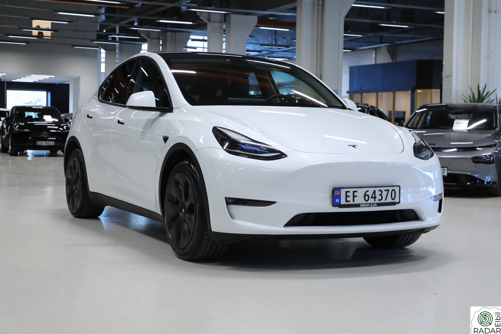 TESLA Model Y Long Range AWD/Acc/Skinn/Hengerfeste