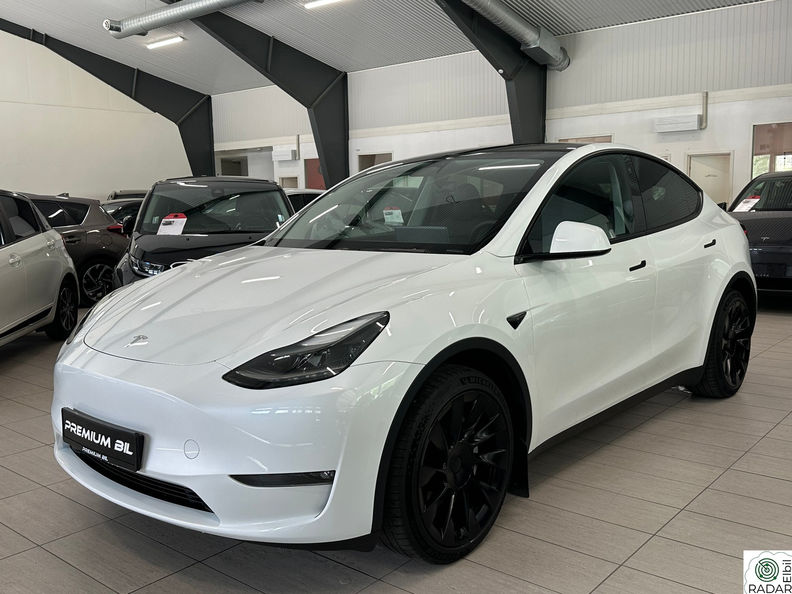 TESLA Model Y LONG RANGE, AWD,RYZEN, KROK,PANO, AP,PREMIUM,NORSK 20"
