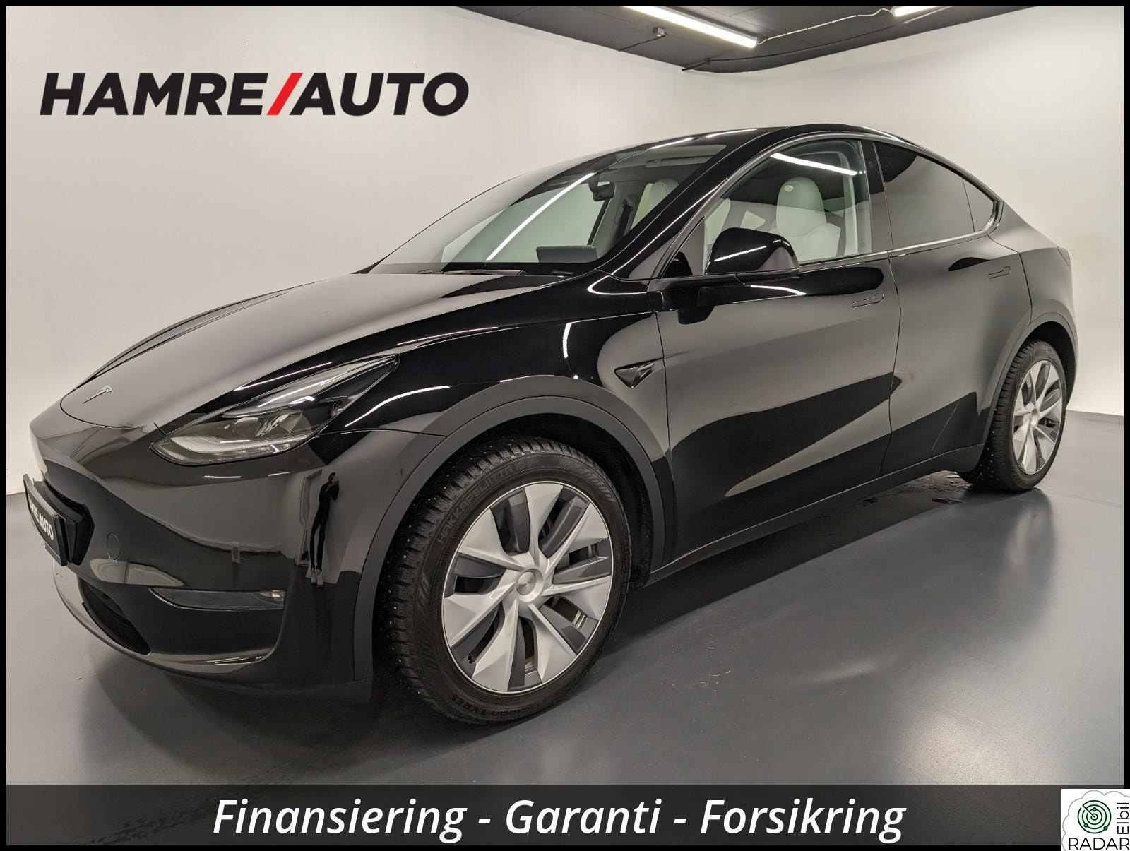 TESLA Model Y LongRange/AWD/Premium/360kamera/Krok/Ryzen/19"
