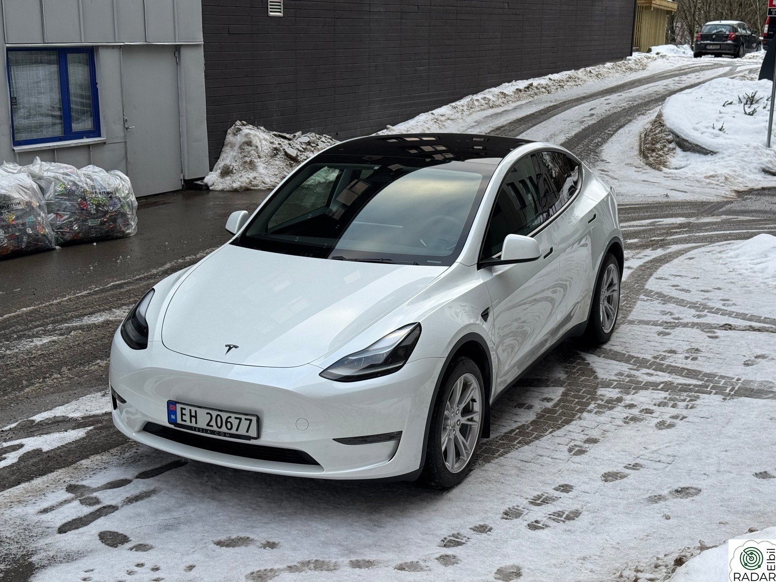 TESLA Model Y Long Range AWD