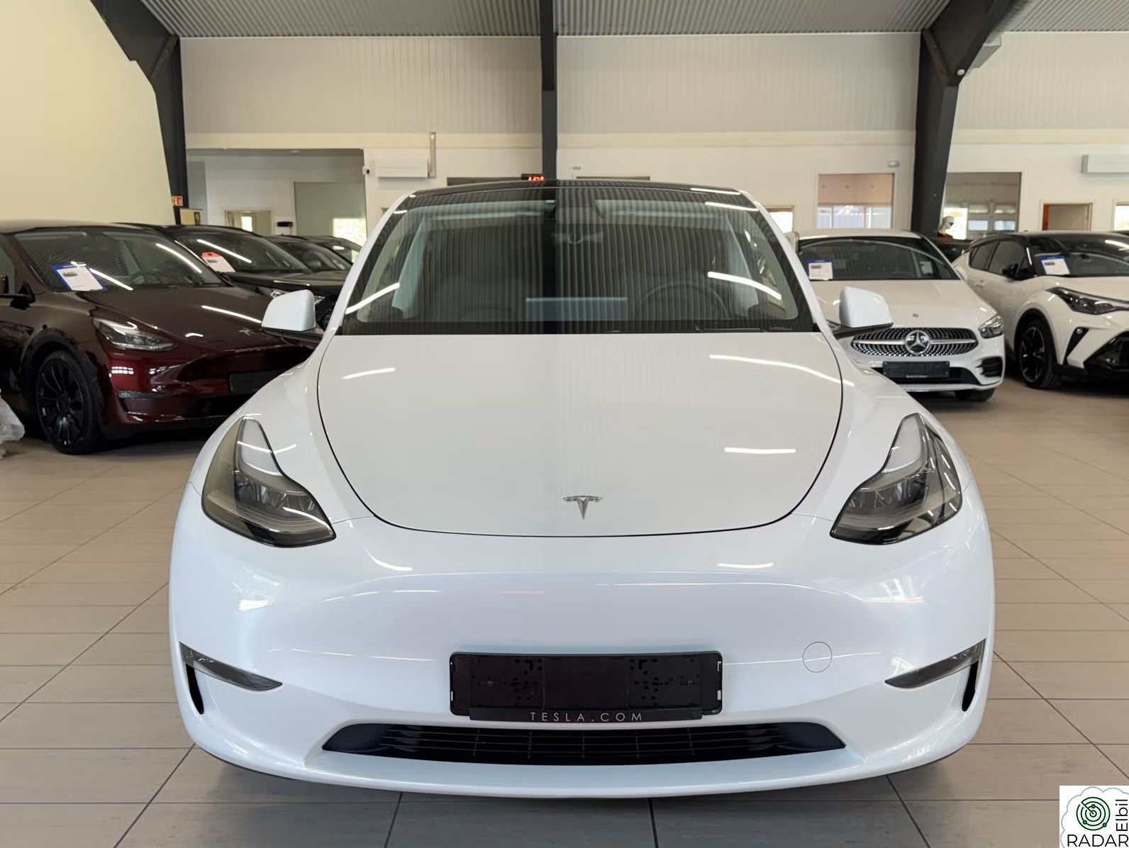 TESLA Model Y Long Range AWD PREMIUM,H-FESTE,KAMERA,SKINN,LAV KM!