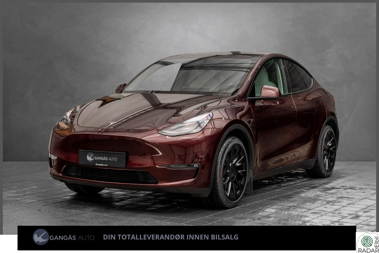 TESLA Model Y KROK / ACC / SOLTAK / SKINN / 360 / 533 WLTP / NYPOLERT