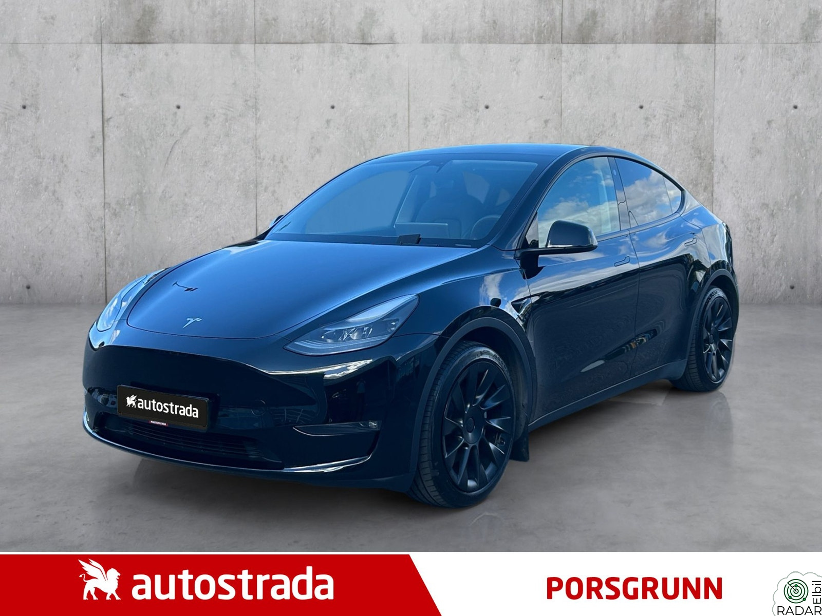 TESLA Model Y Long Range AWD|H.Feste|Pano|533WLTP
