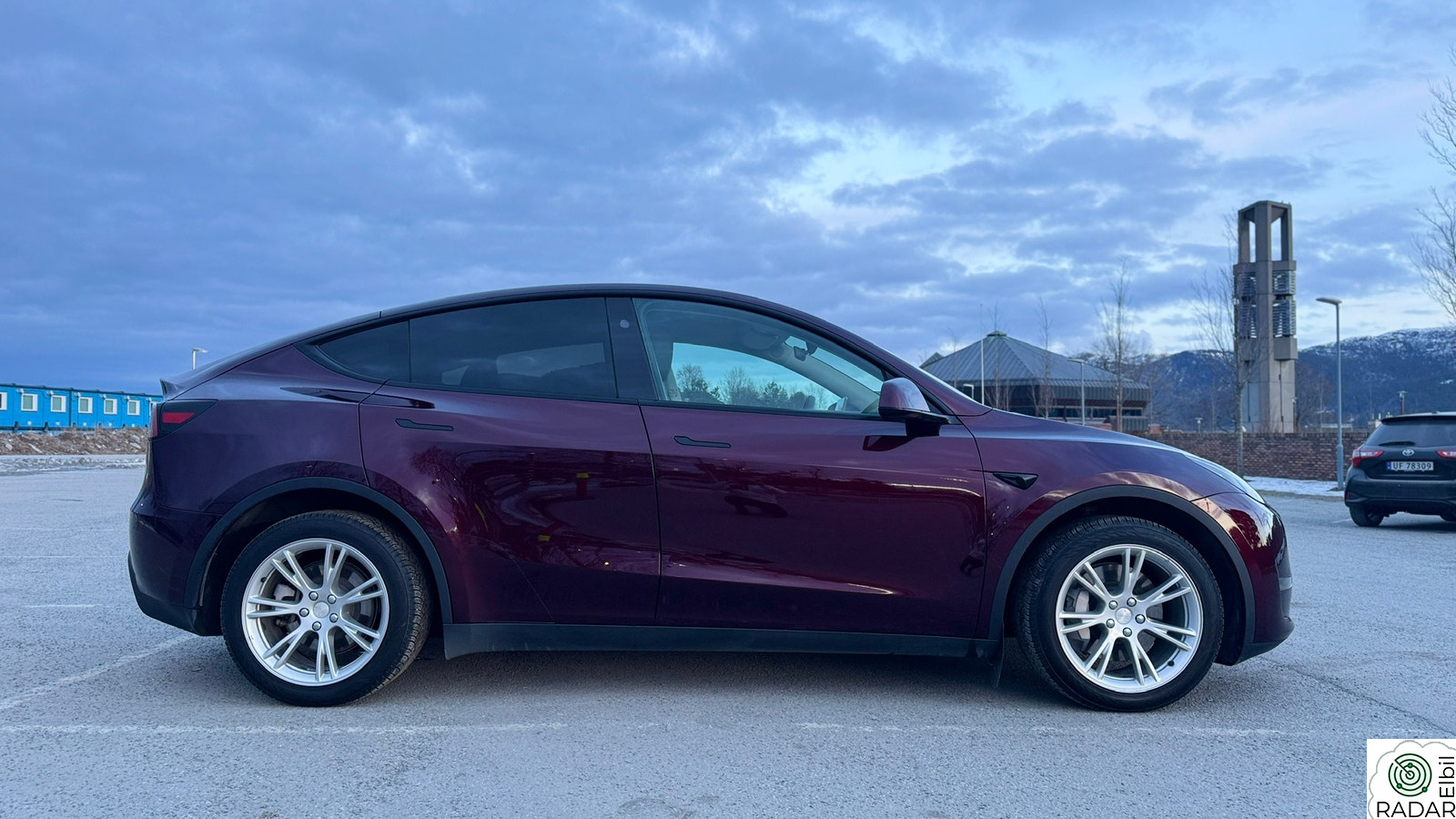 TESLA Model Y Long Range AWD
