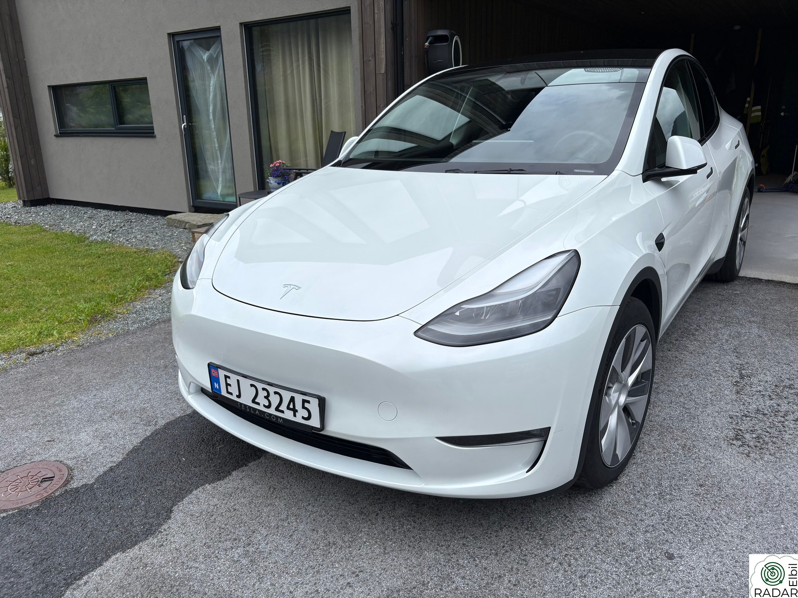 TESLA Model Y Long Range AWD