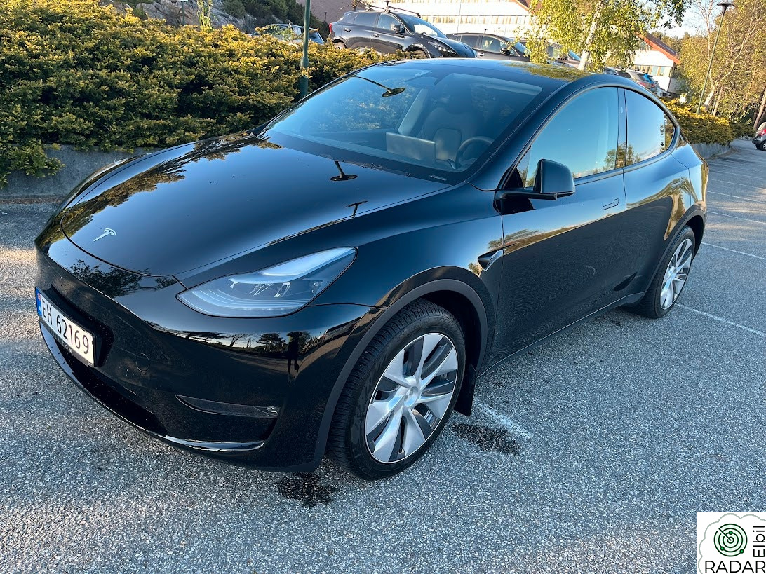 TESLA Model Y Long Range AWD