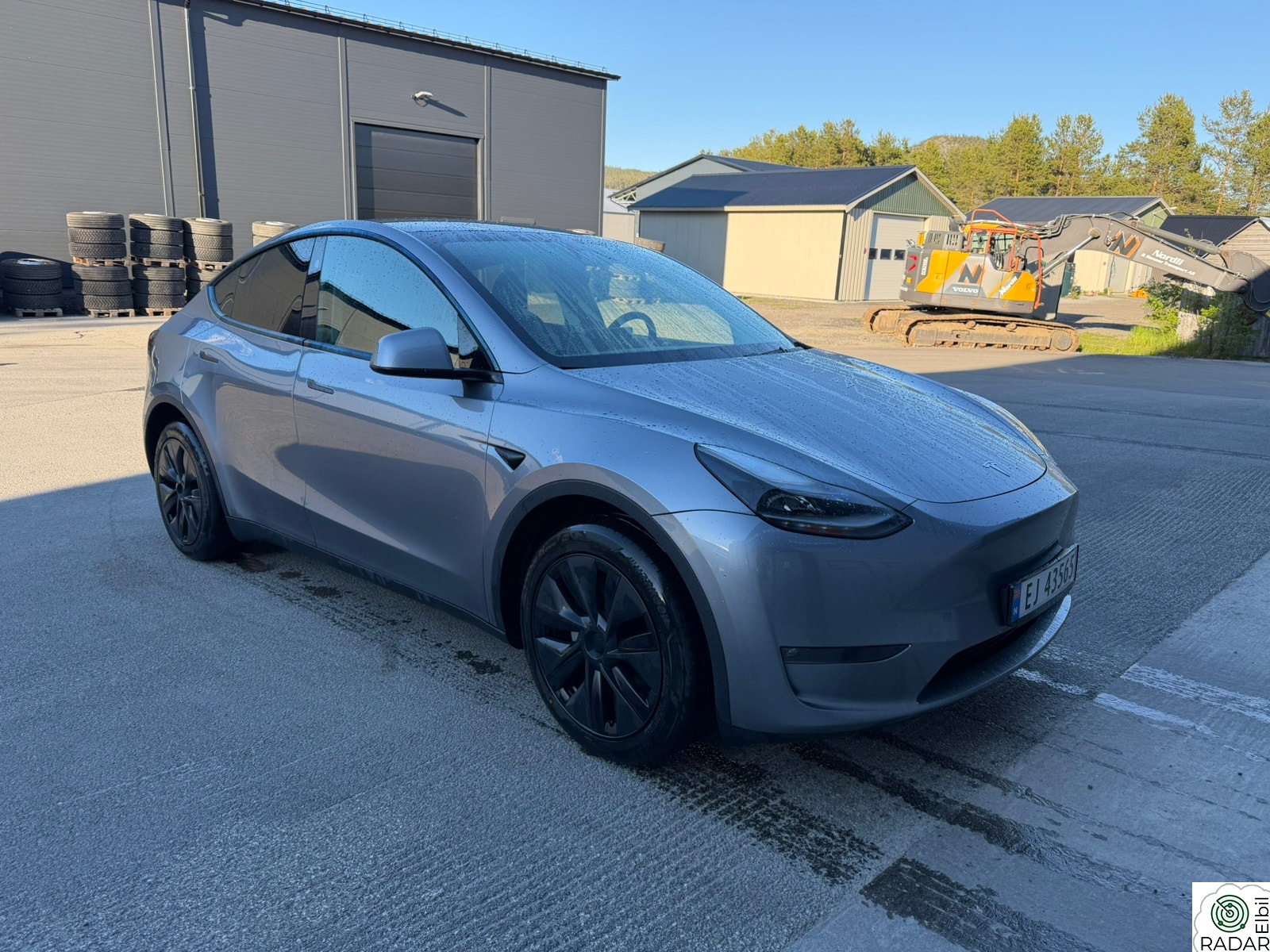 TESLA Model Y Long Range AWD