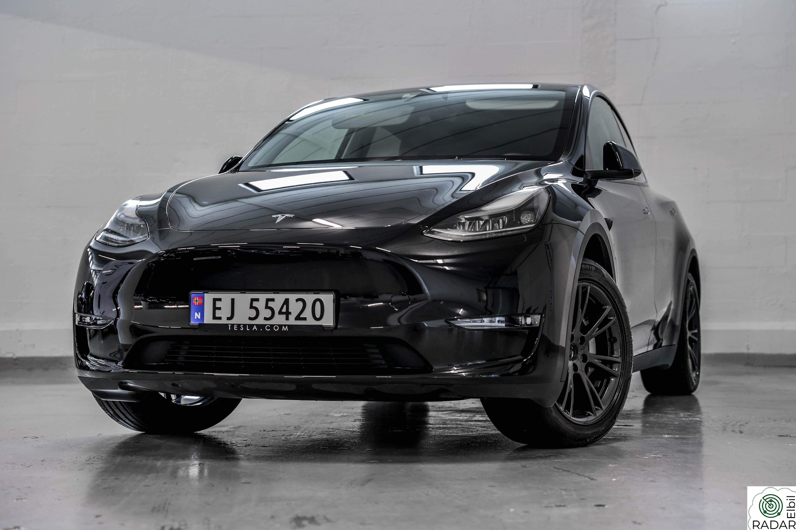 TESLA Model Y LR AWD FACELIFT PREMIUM INNBYTTE KROK 533KM