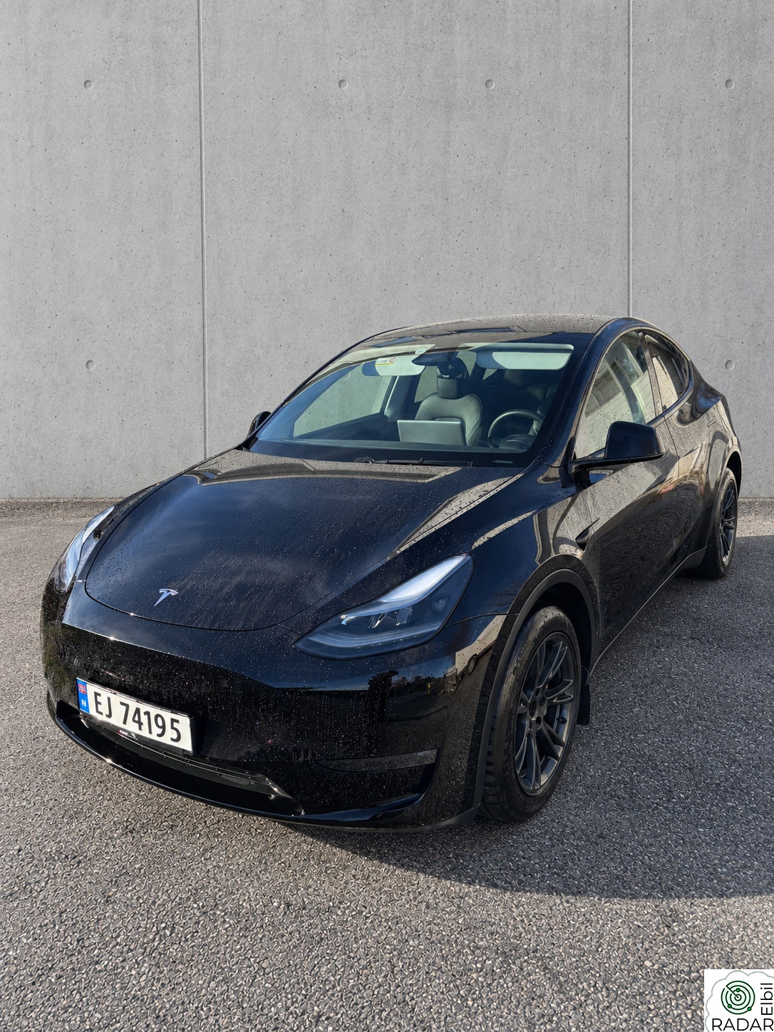 TESLA Model Y Long Range AWD