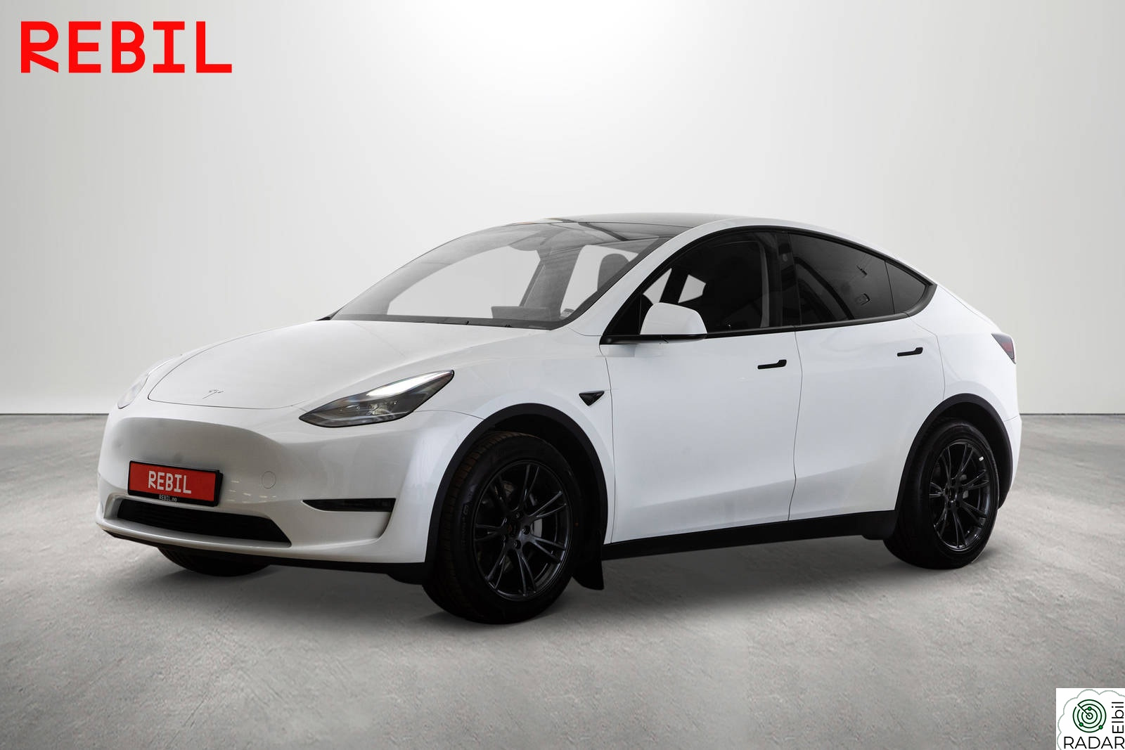 TESLA Model Y 533km(WLTP)/LR/AWD/Krok/Ryzen/Navi/R.kam/Pano/AP/V.pump