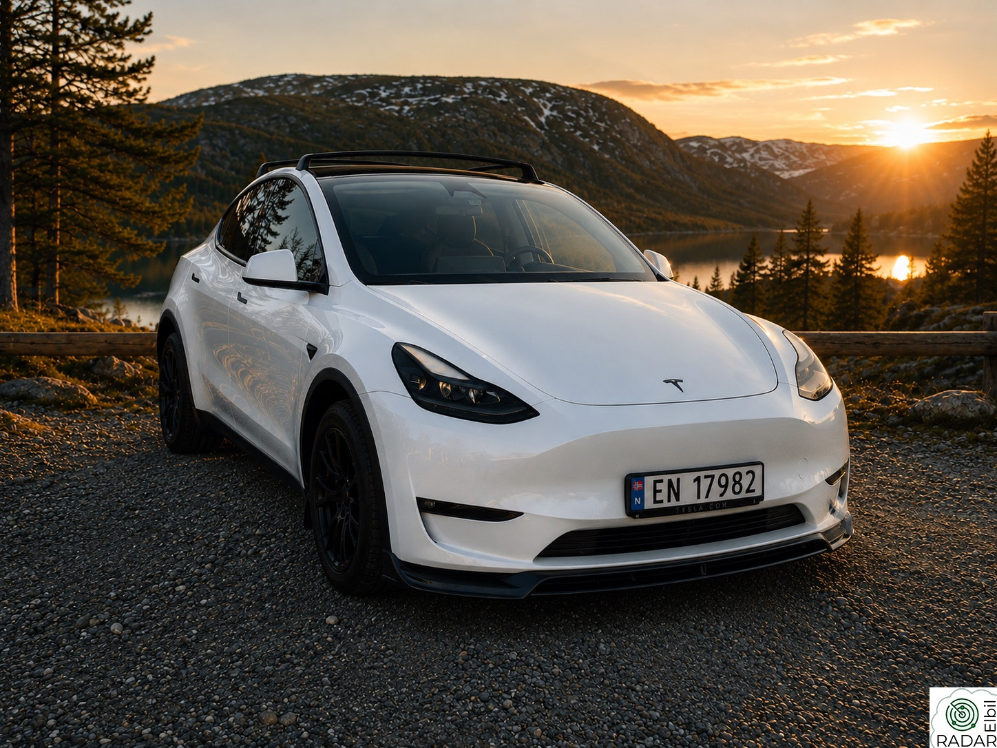 TESLA Model Y Long Range AWD 7-s.