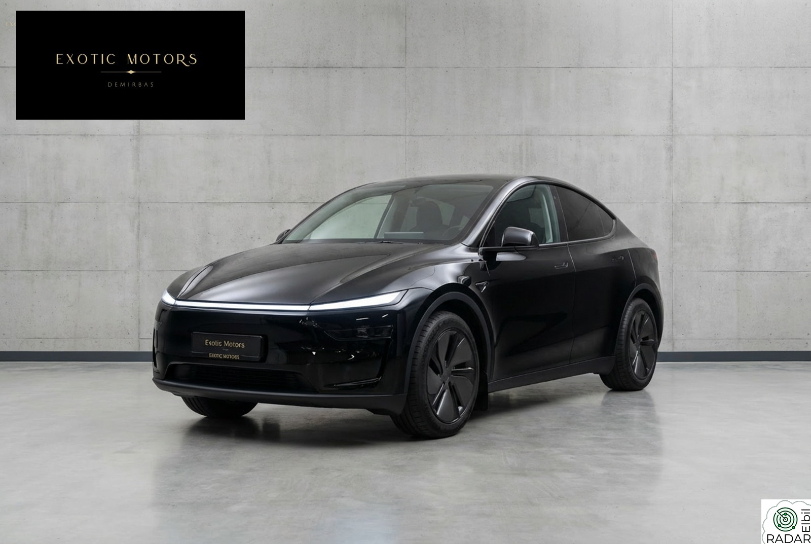 TESLA Model Y LONG RANGE AWD/JUNIPER/H.FESTE/SKINN/ACC/Autopilot+++