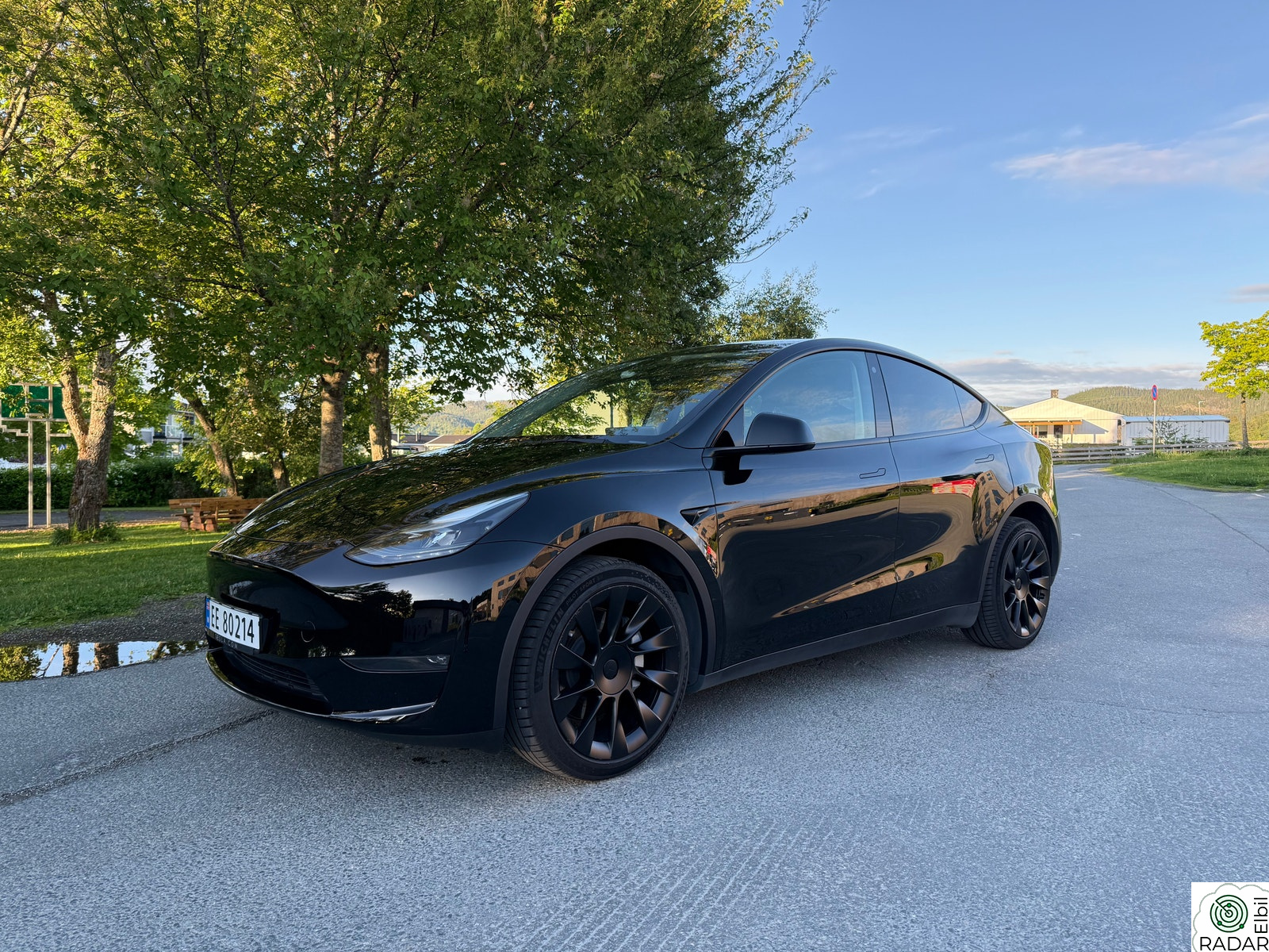 TESLA Model Y Long Range AWD