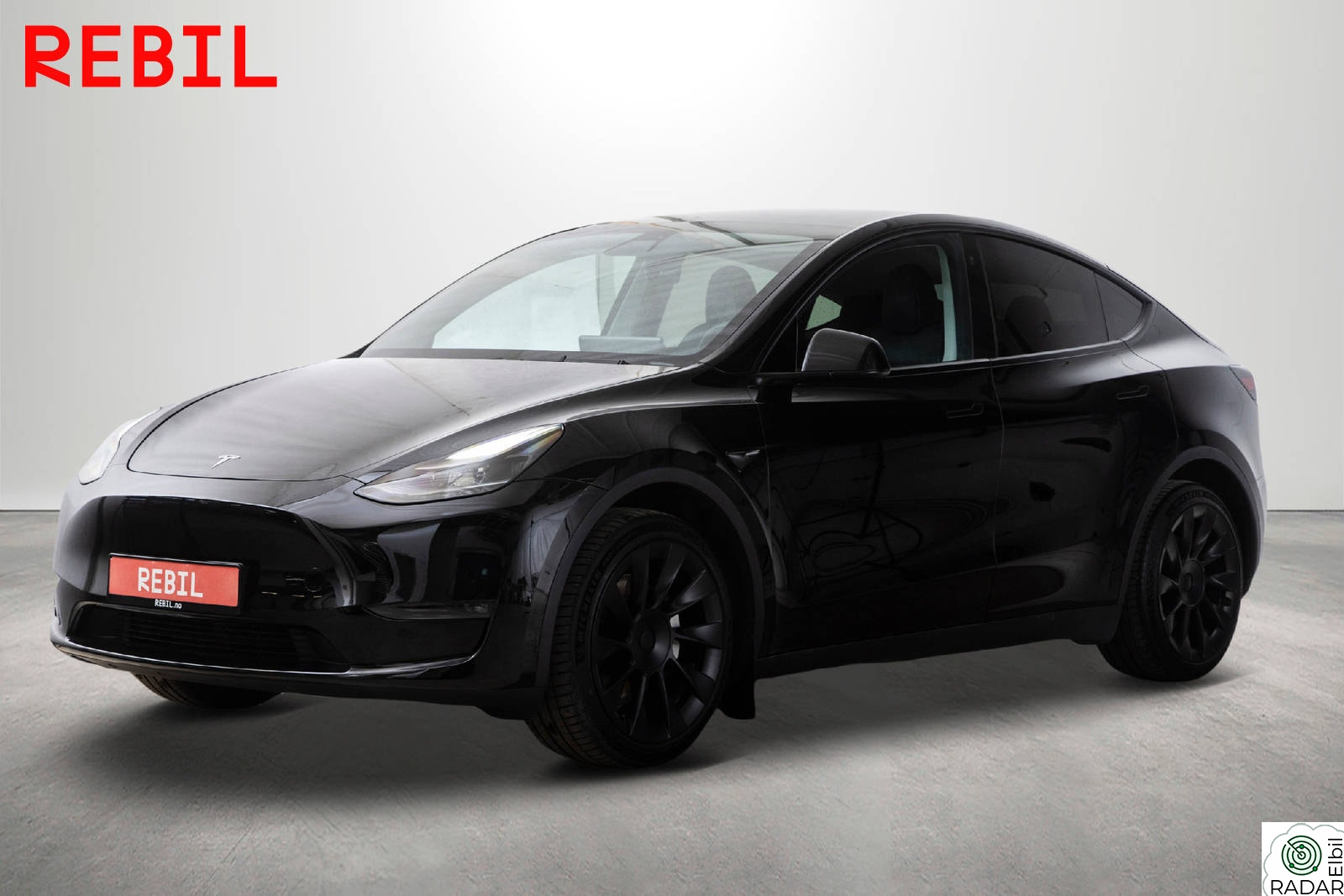 TESLA Model Y 533km(WLTP)/LR/AWD/Ryzen/Navi/R.kam/Pano/AP/V.pumpe