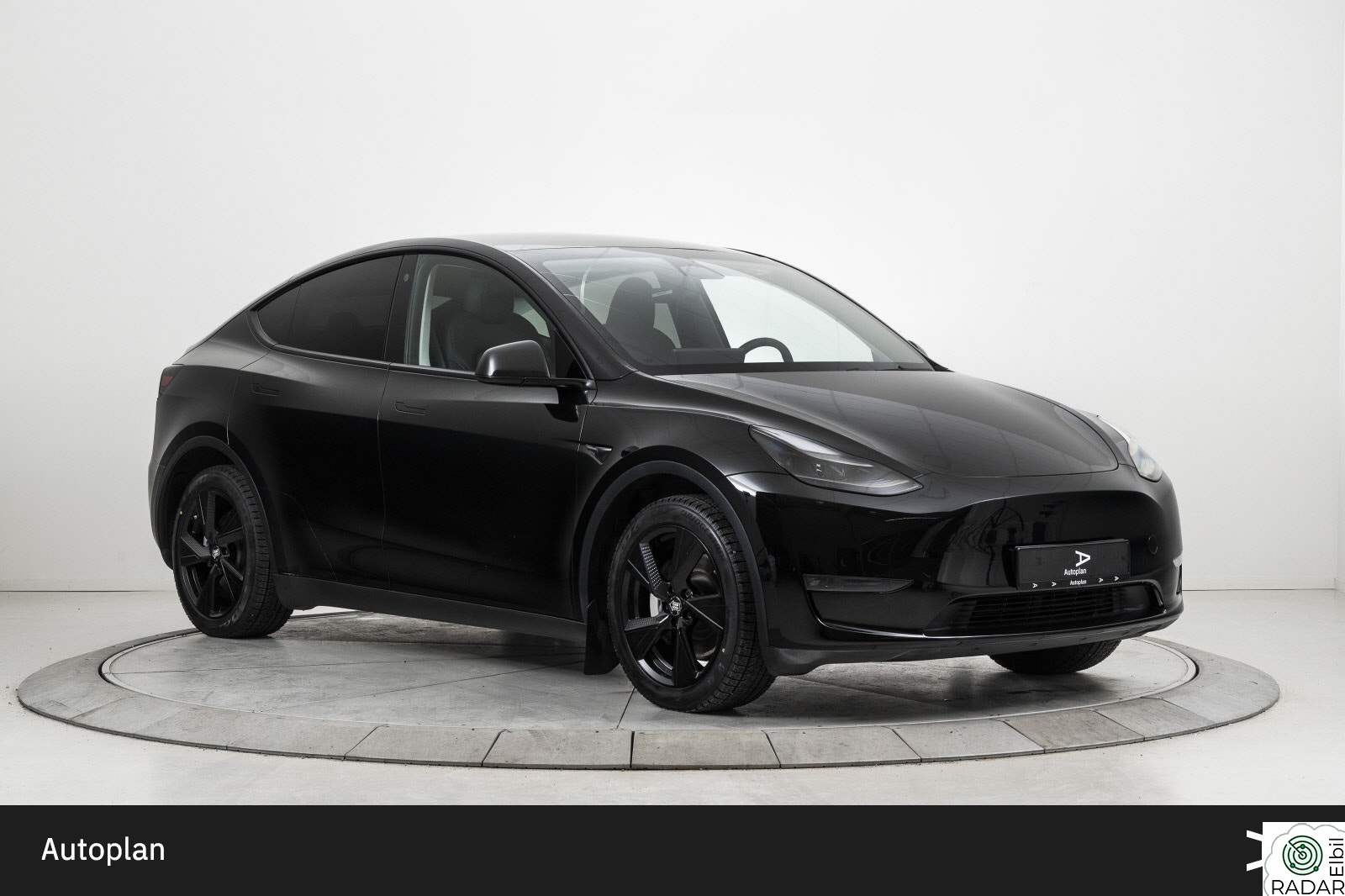TESLA Model Y Long Range AWD Autopilot/Krok/Varmepumpe/Panorama