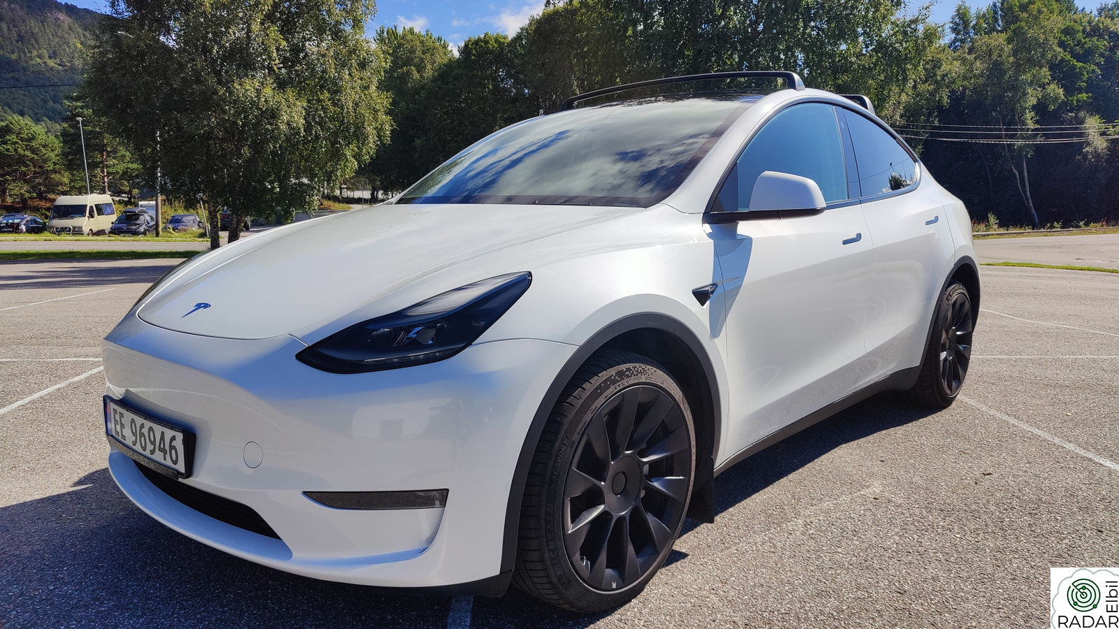 TESLA Model Y Long Range AWD