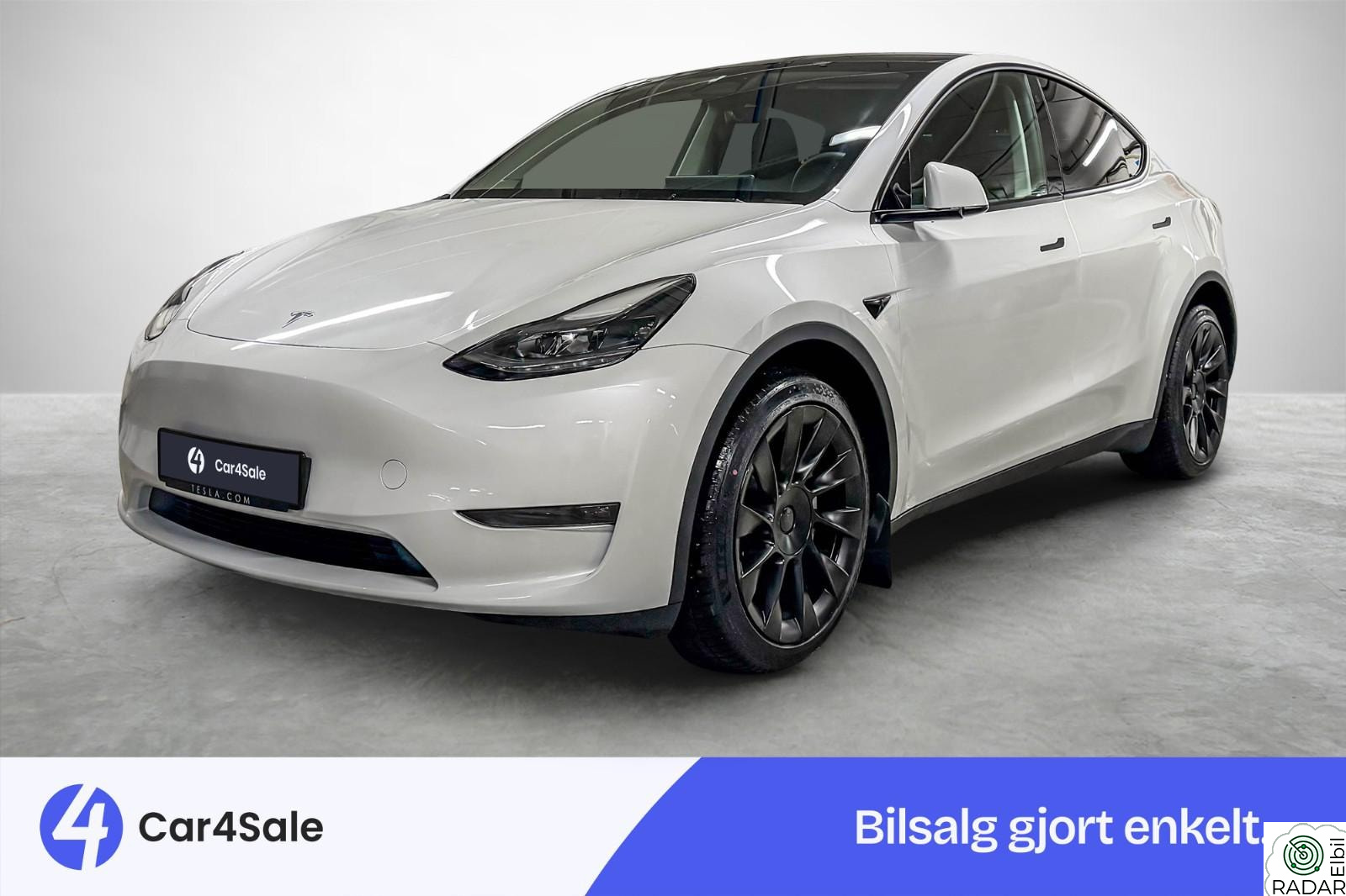 TESLA Model Y LR AWD 533km / AP / Premium / V.Pumpe / Krok/ AC Boost