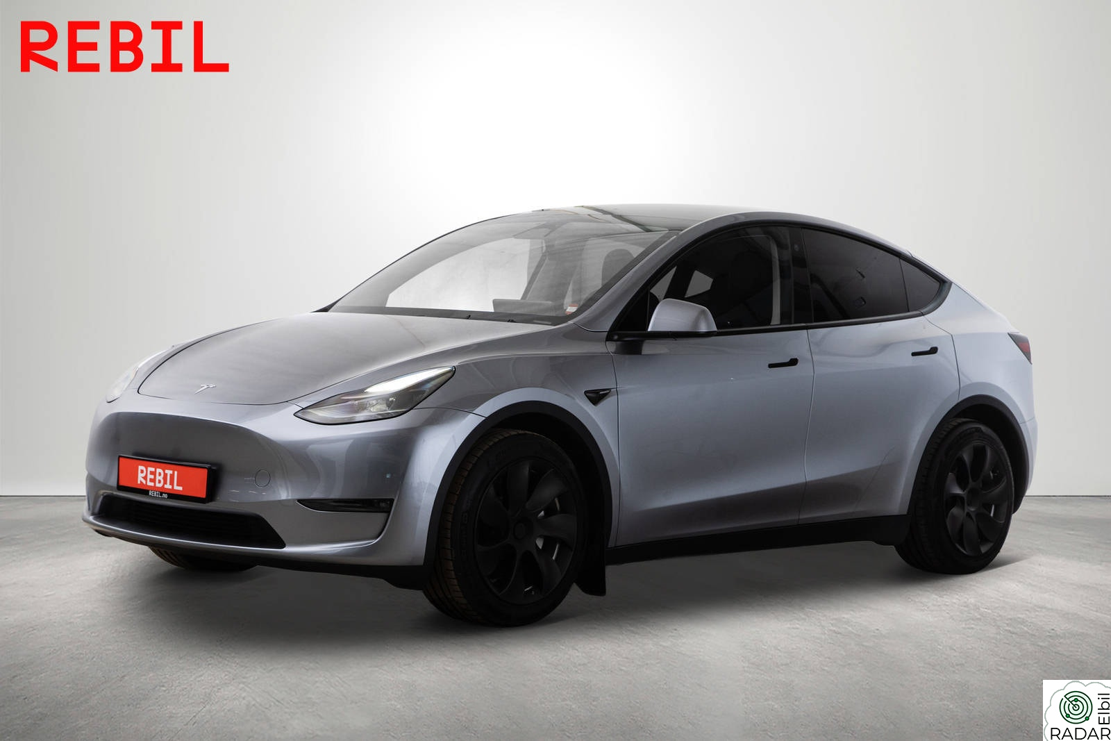 TESLA Model Y LR/Quicksilver/Krok/AWD/Ryzen/Navi/Rkam/Pano/AP/Vpumpe