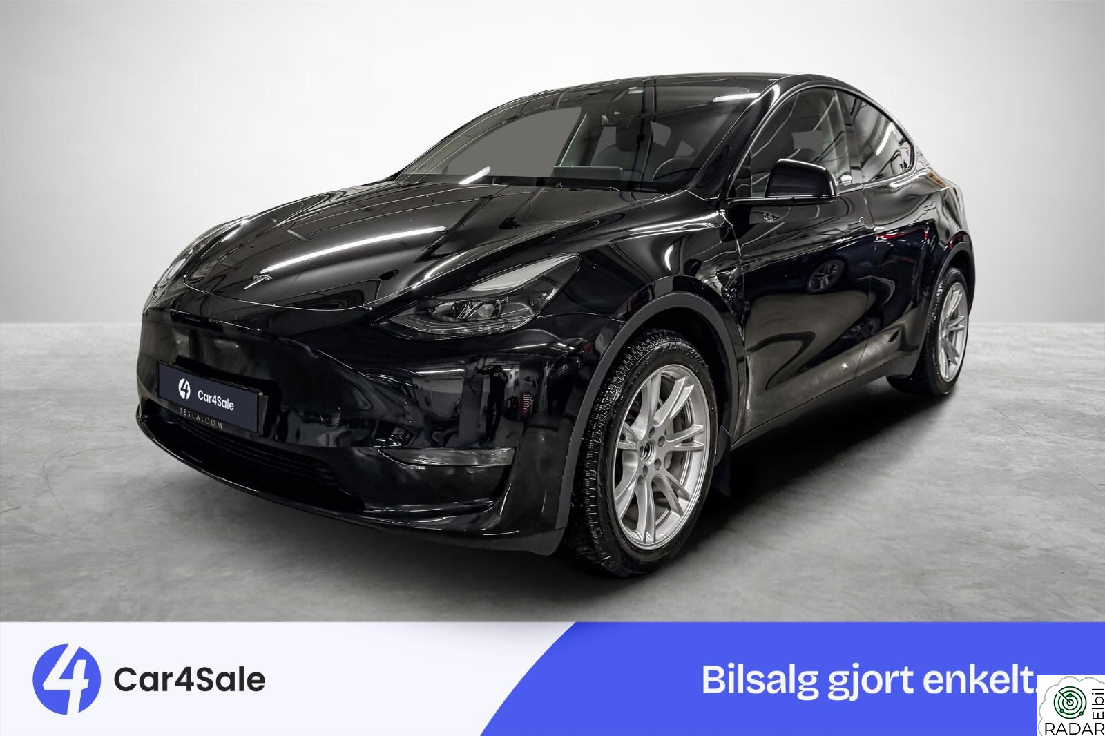 TESLA Model Y Long Range AWD 533km / Krok / Premium / AP / V.Pumpe