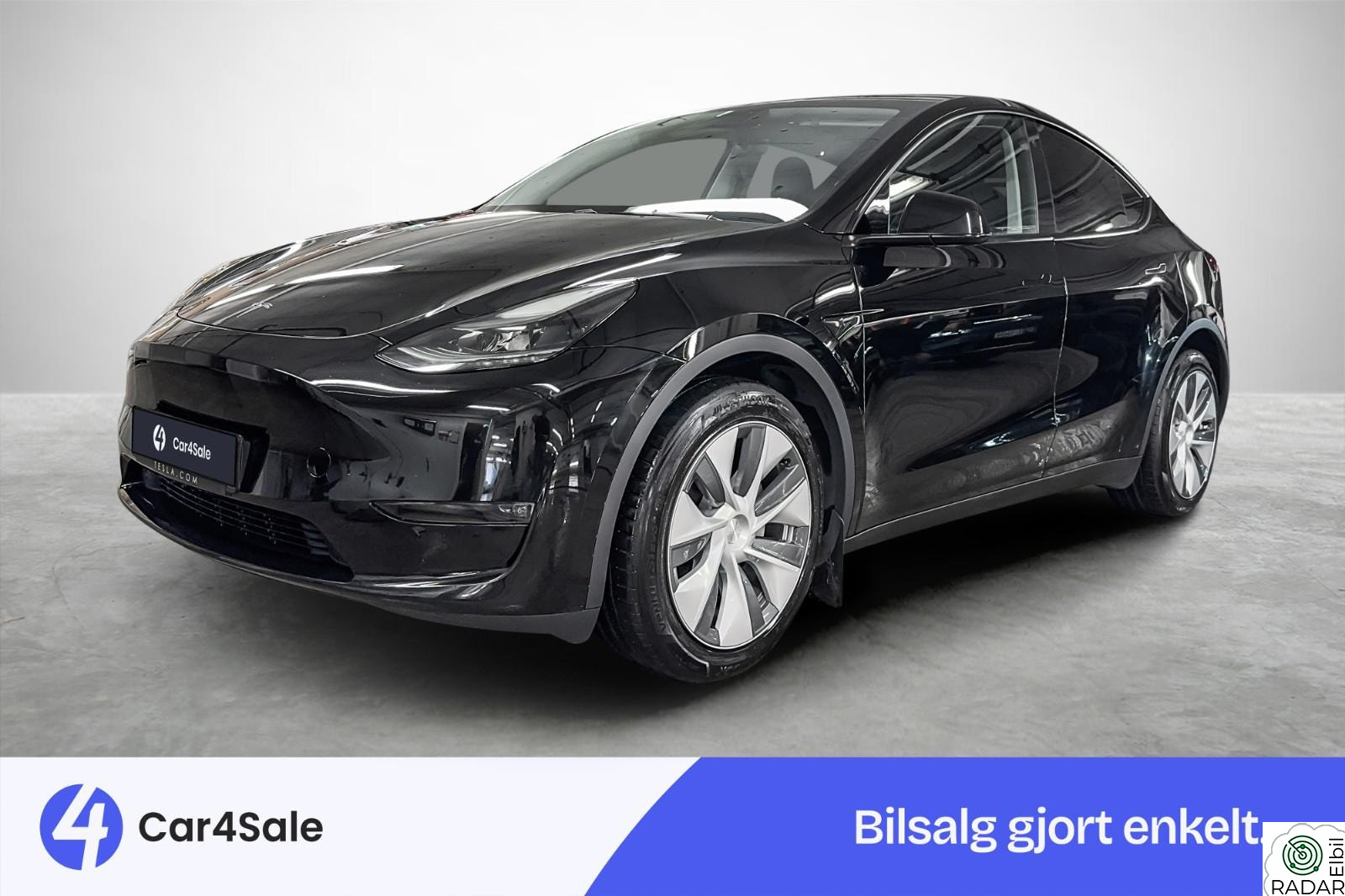 TESLA Model Y Long Range AWD 533km / Krok / Premium / AP / V.Pumpe