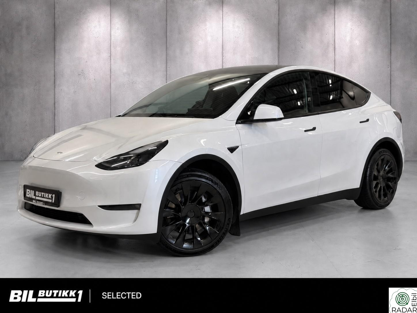 TESLA Model Y Long Range Dual / ACC / Pano / 20" Turbin / Krok ++