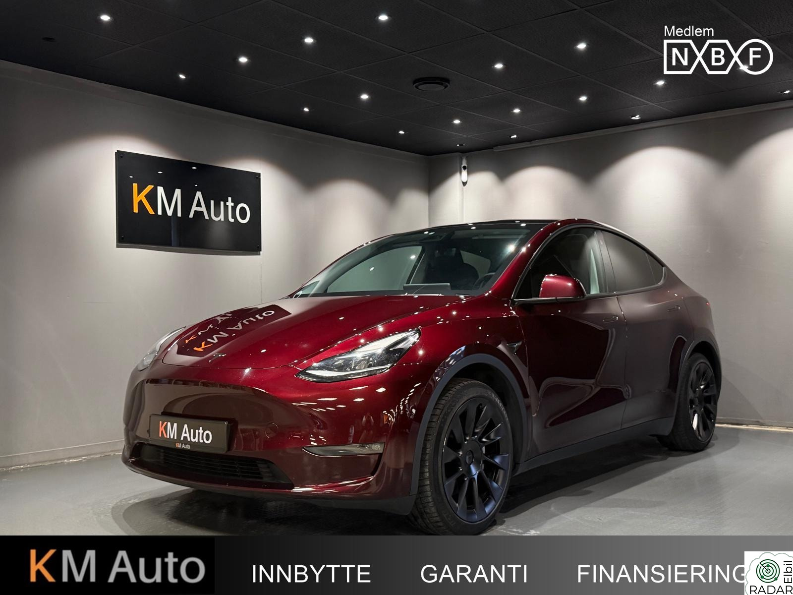 TESLA Model Y LONG RANGE AWD CHERRY RED/AUTOPILOT/RYZEN/BERLIN/KROK