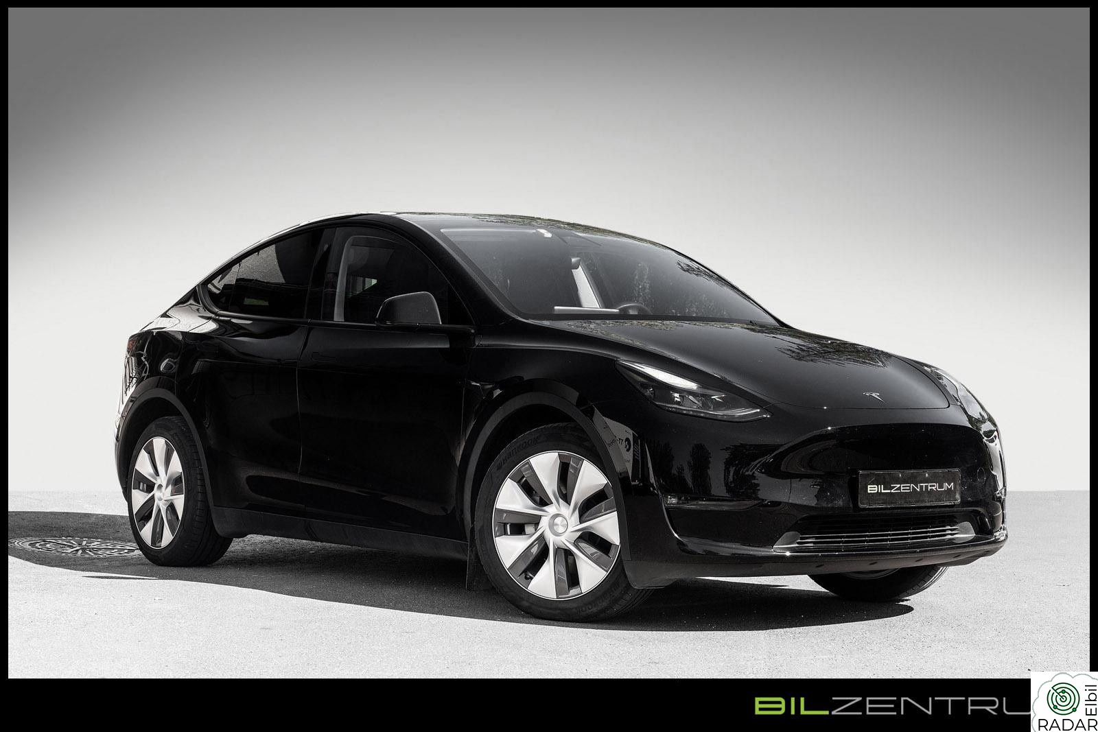 TESLA Model Y Long Range 533KM AWD ACC Autopilot Pano Skinn ++