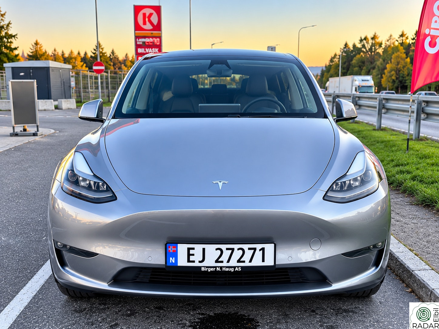 TESLA Model Y Tesla Model Y AWD 2024 – Nye vinterdekk og felger!