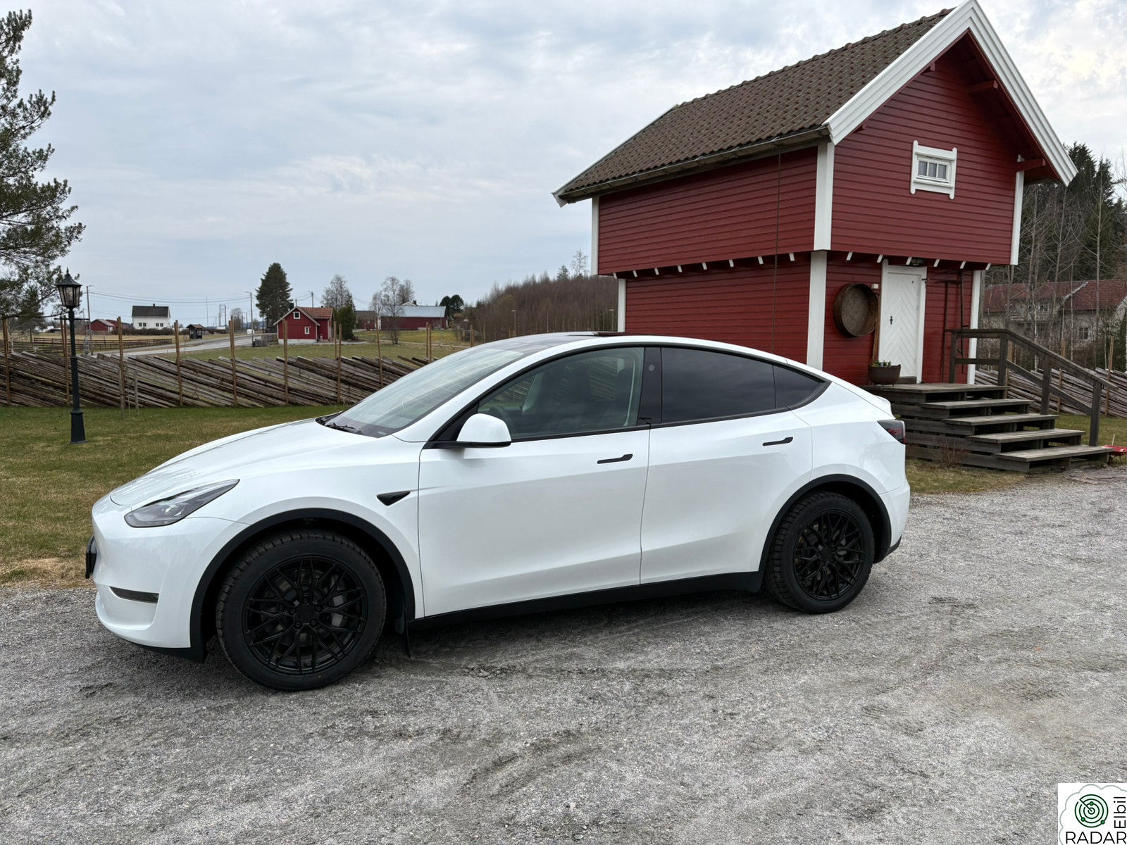 TESLA Model Y Long Range AWD