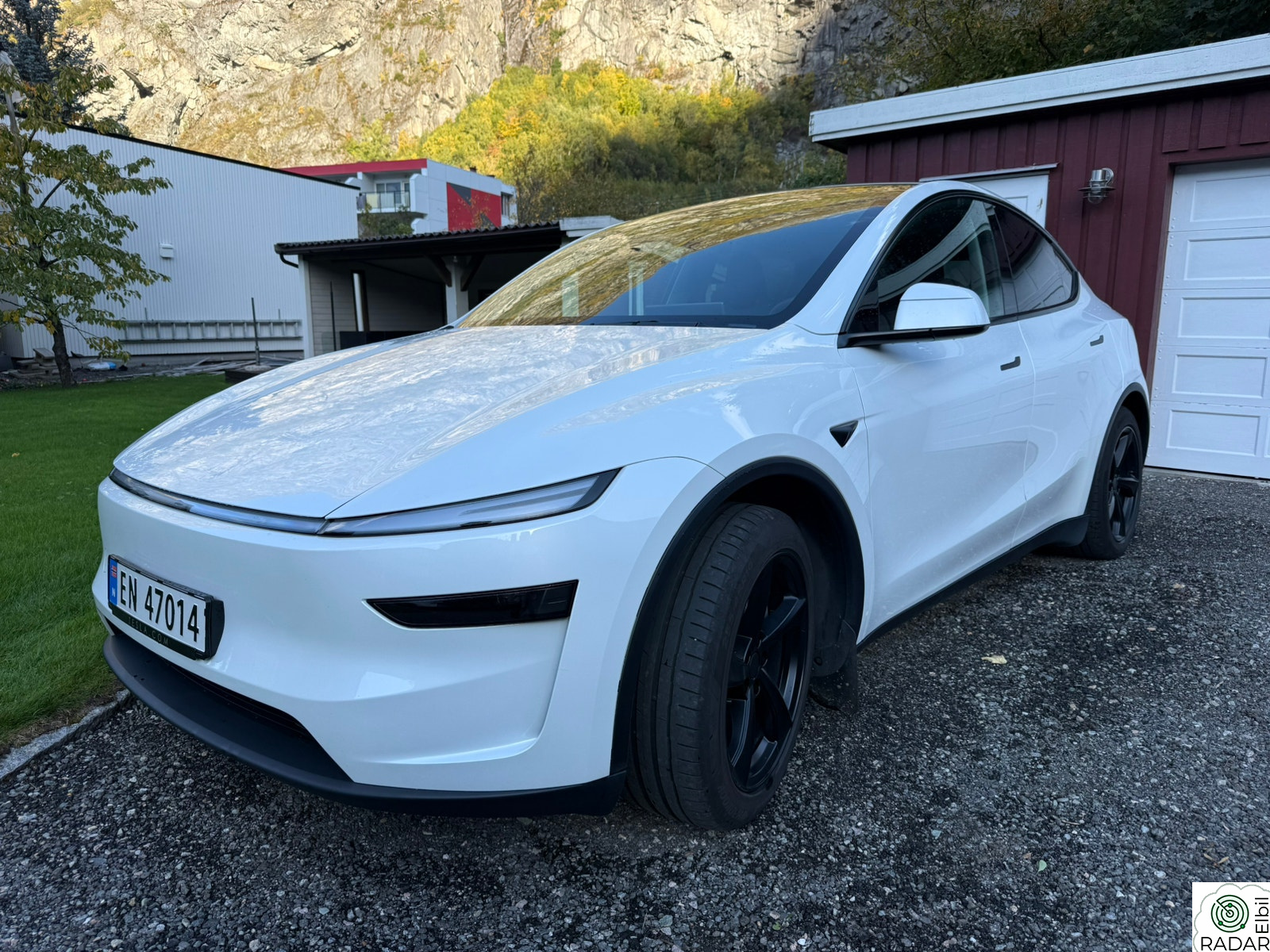 TESLA Model Y Long Range AWD/INNBYTTE MULIG/SOM NY!!!!